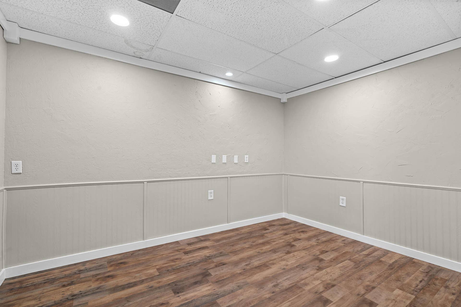 1 Woodland Avenue, #2, Kimberling City, MO 65686 1-Woodland-Ave-Ozark-Office-Space