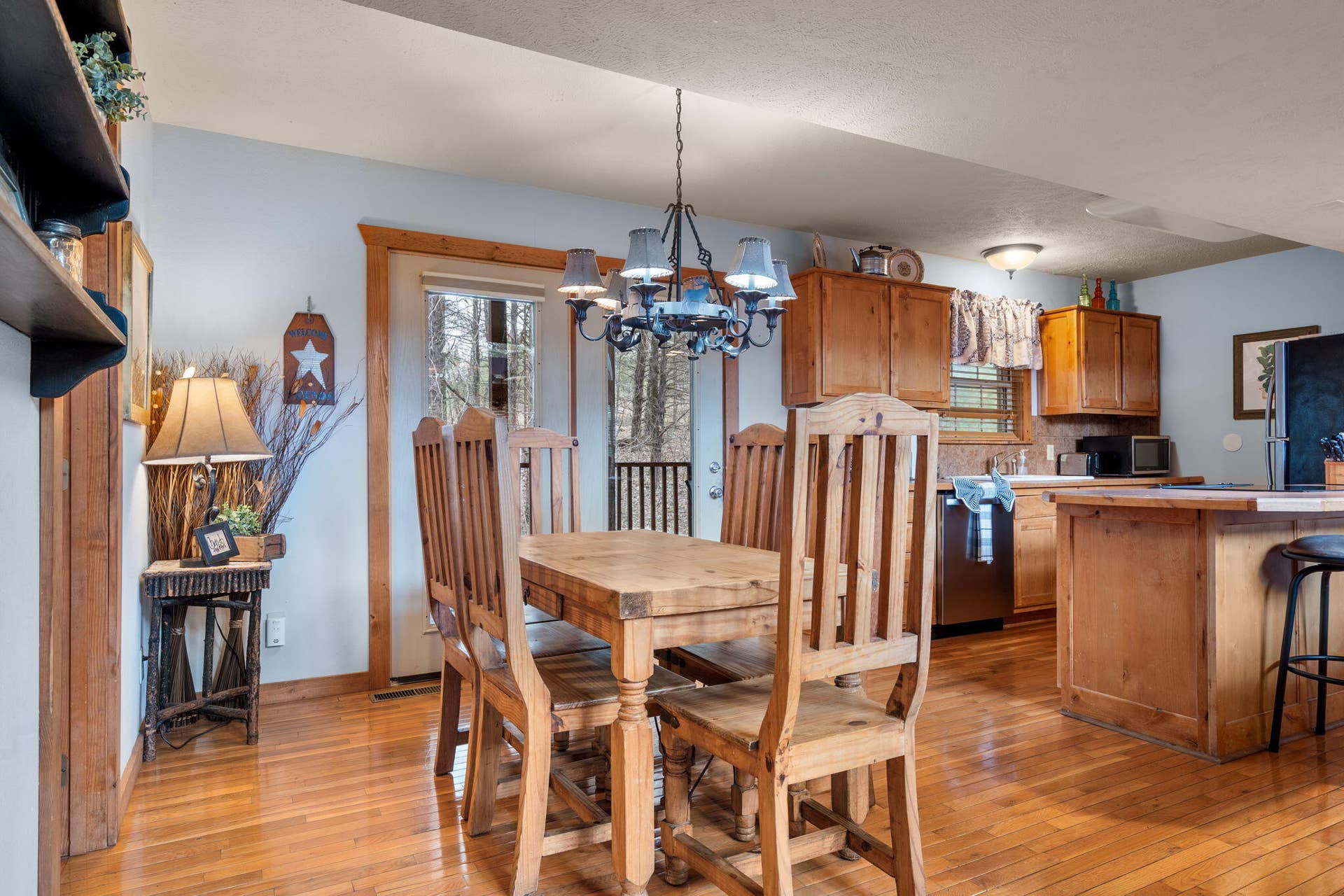 115 Baldknobber Drive, #26, Branson West, MO 65737 115-Baldknobber-Dr-Open-Dining-Space