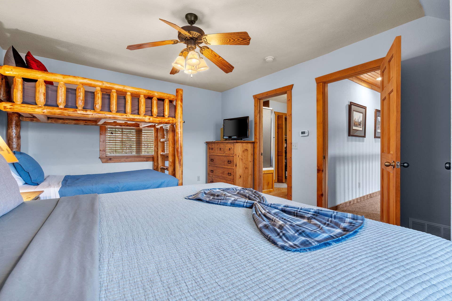 115 Baldknobber Drive, #26, Branson West, MO 65737 115-Baldknobber-Dr-Cozy-Bedroom-Retreat