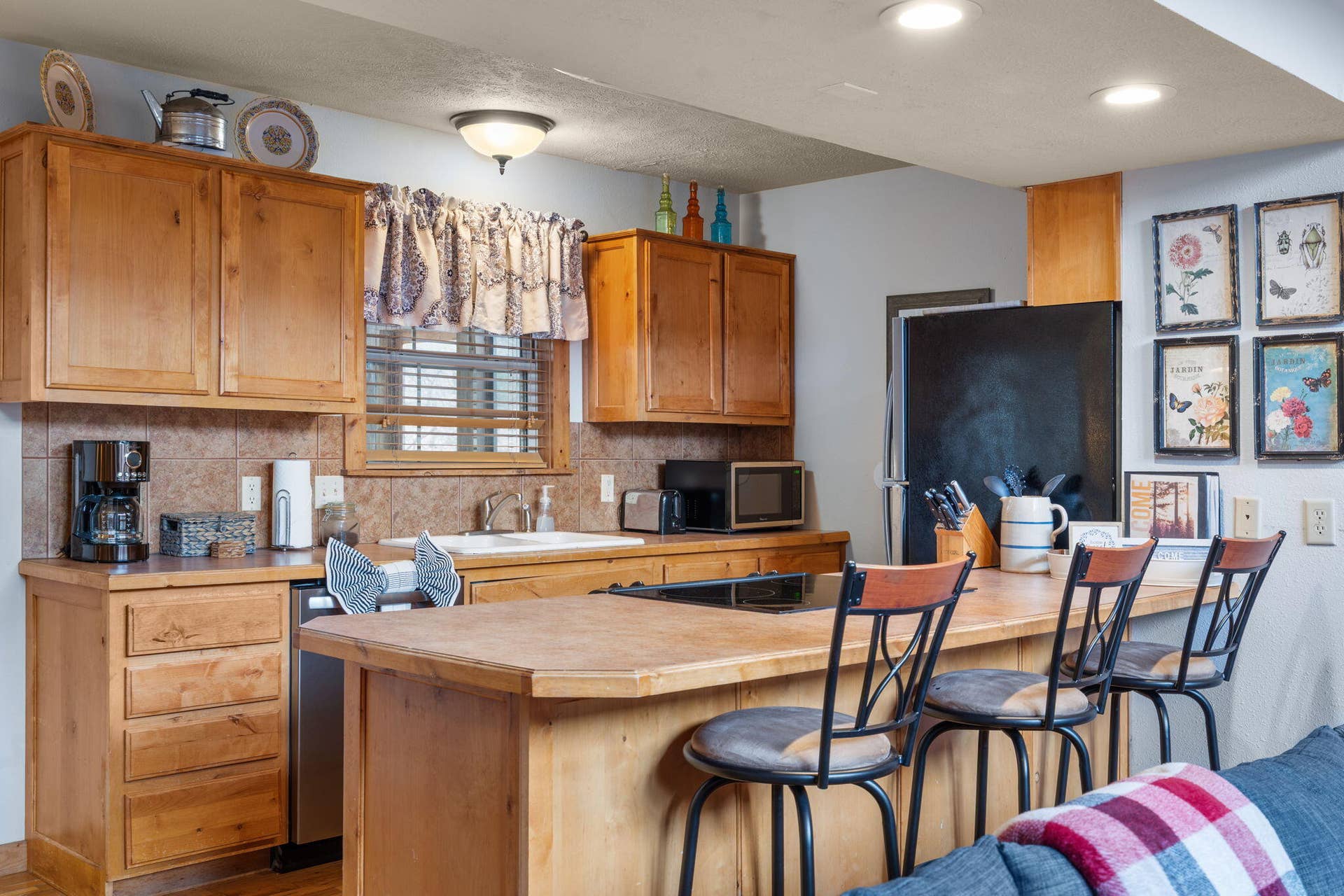 115 Baldknobber Drive, #26, Branson West, MO 65737 115-Baldknobber-Dr-Open-Kitchen