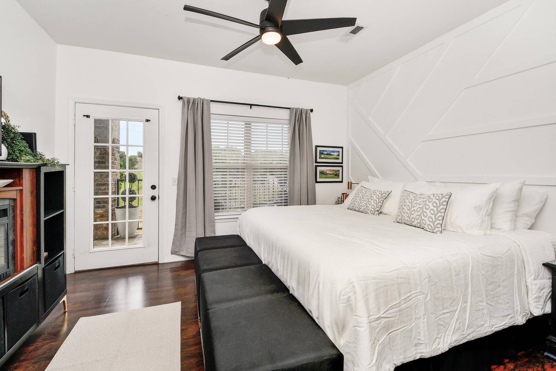 1001 Golf Drive, #15, Branson West, MO 65737 Comfy Bed!