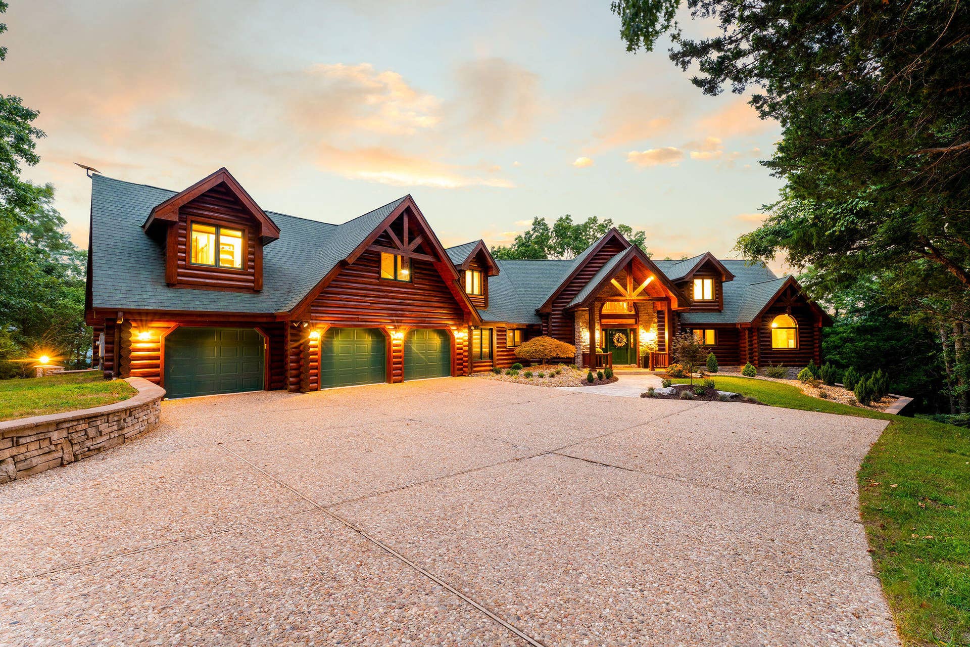 457 Hunters Glen