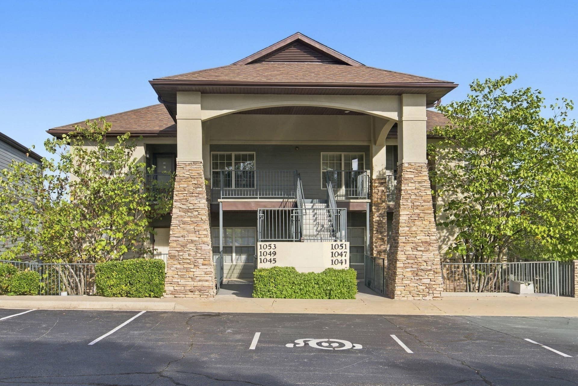 1043 Golf Drive, Unit 2