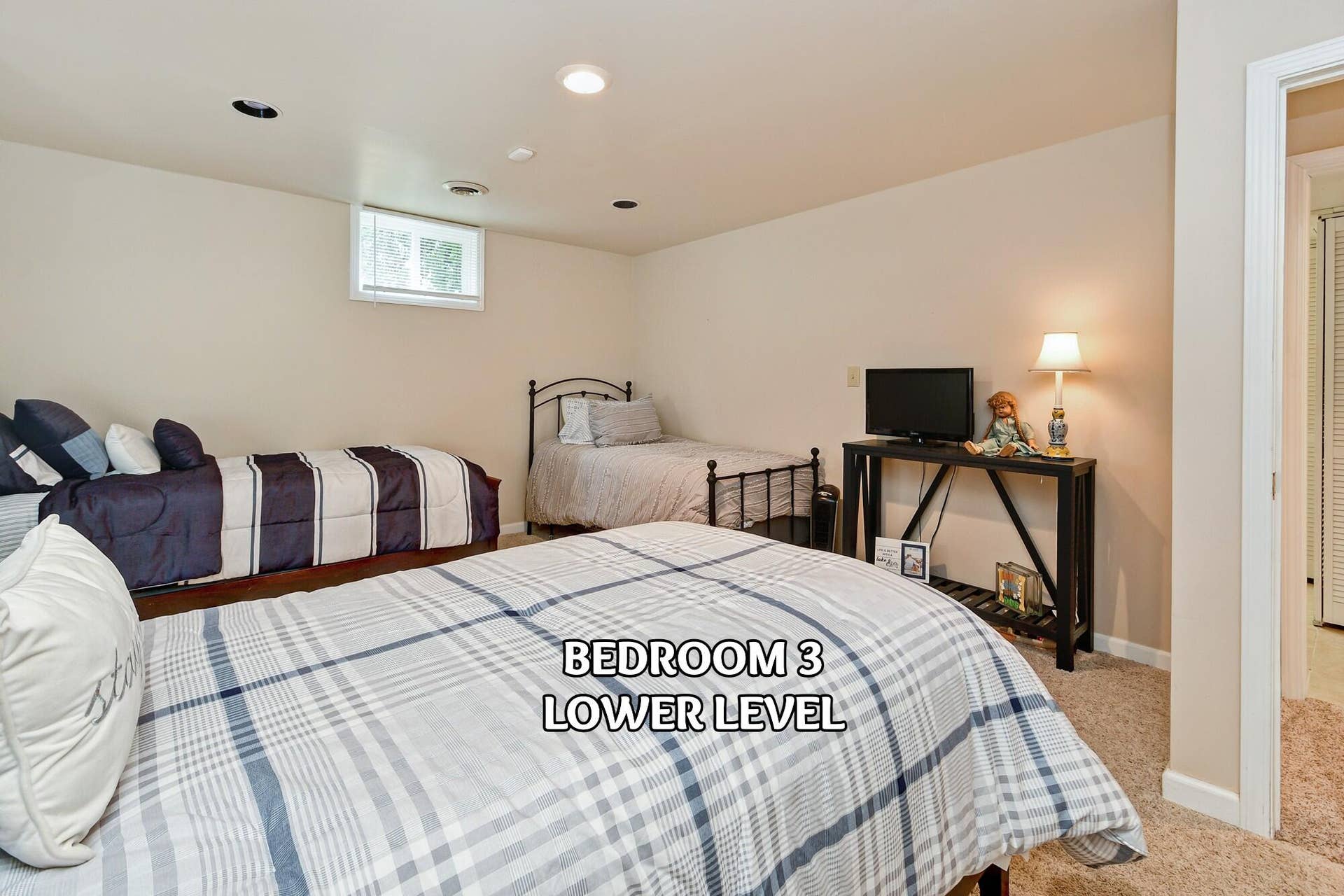 15 Hickory Drive, Kimberling City, MO 65686 37 51