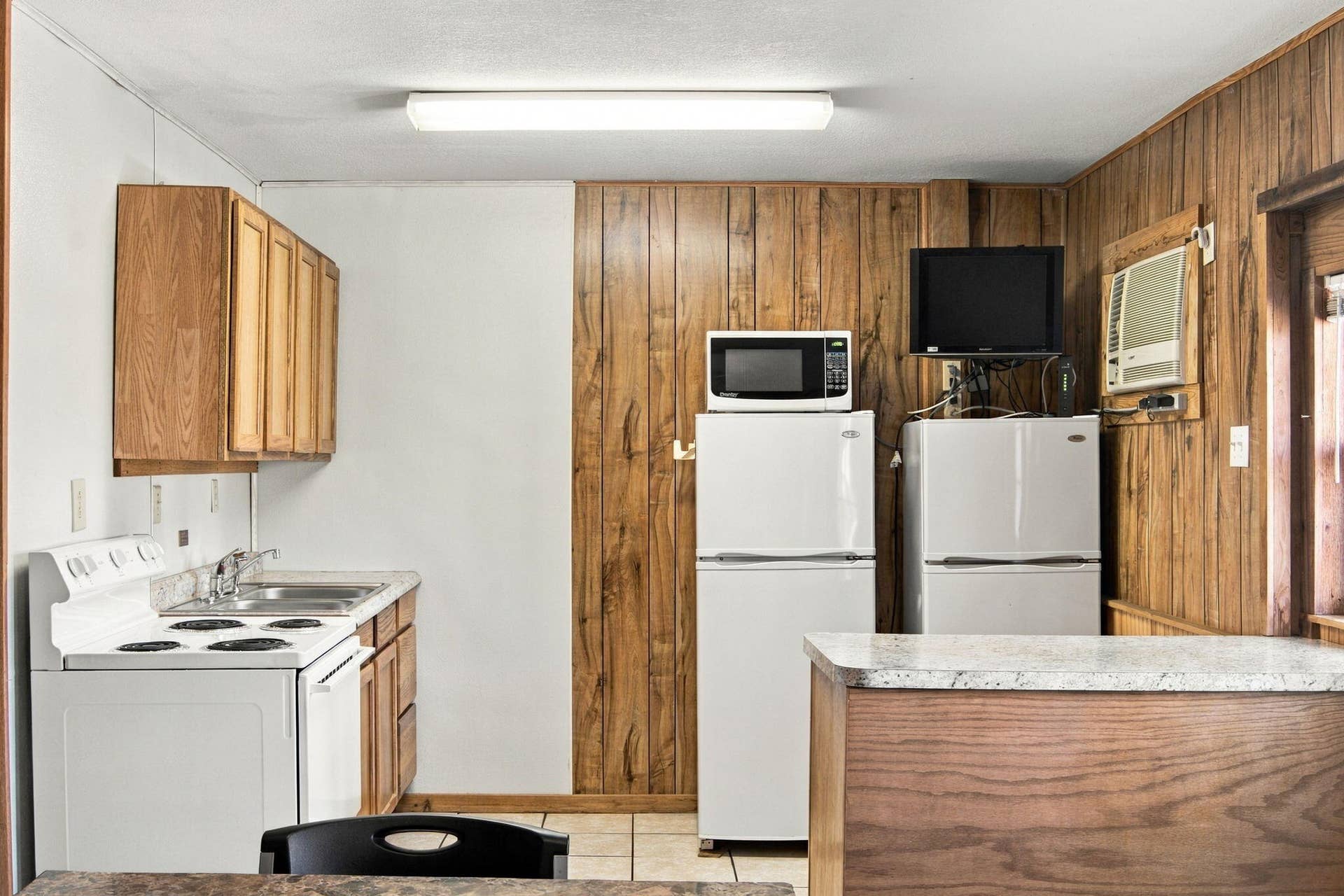 455 Eagle Drive, Reeds Spring, MO 65737 Kitchen