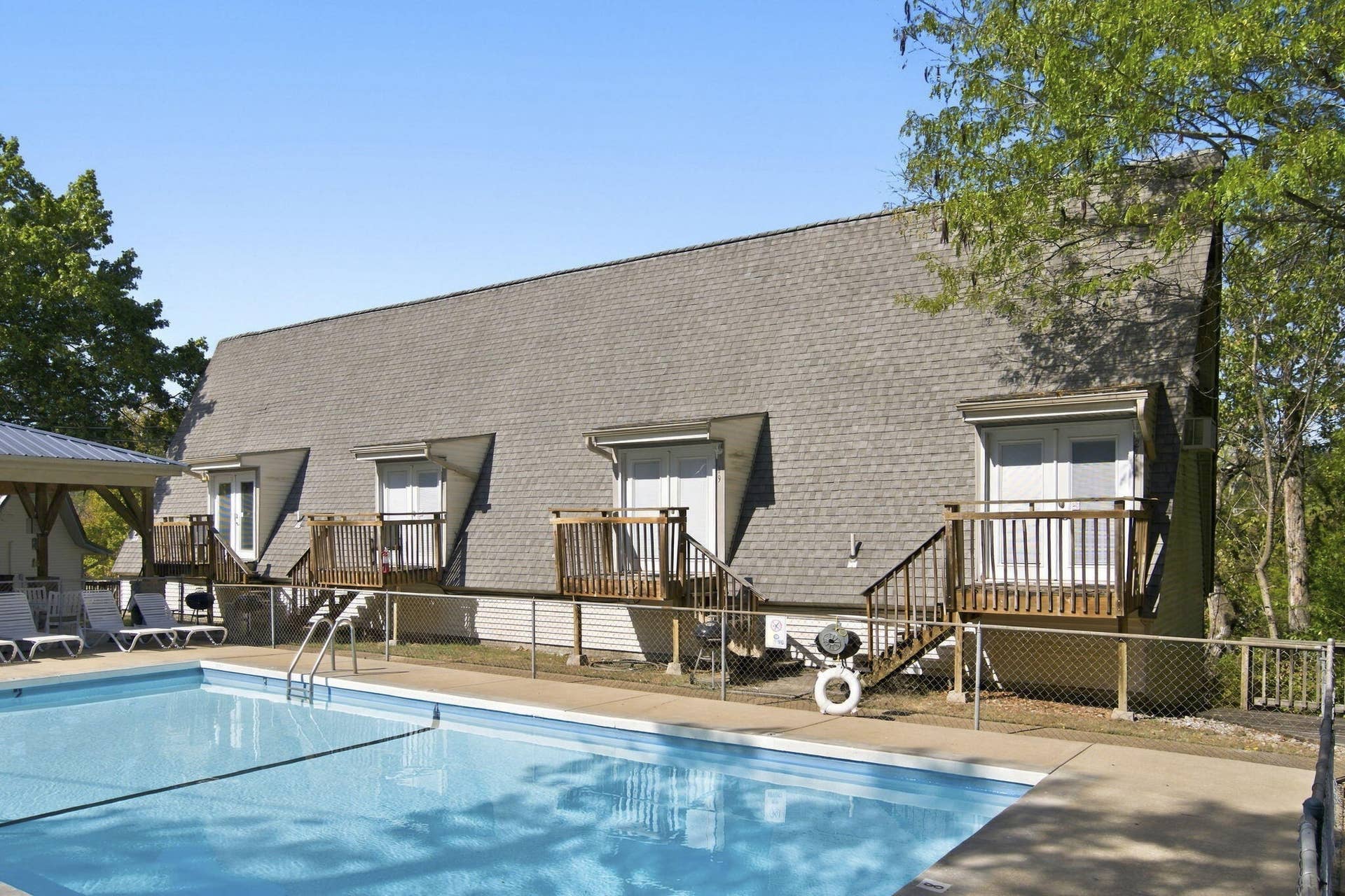 455 Eagle Drive, Reeds Spring, MO 65737 Right By The Pool