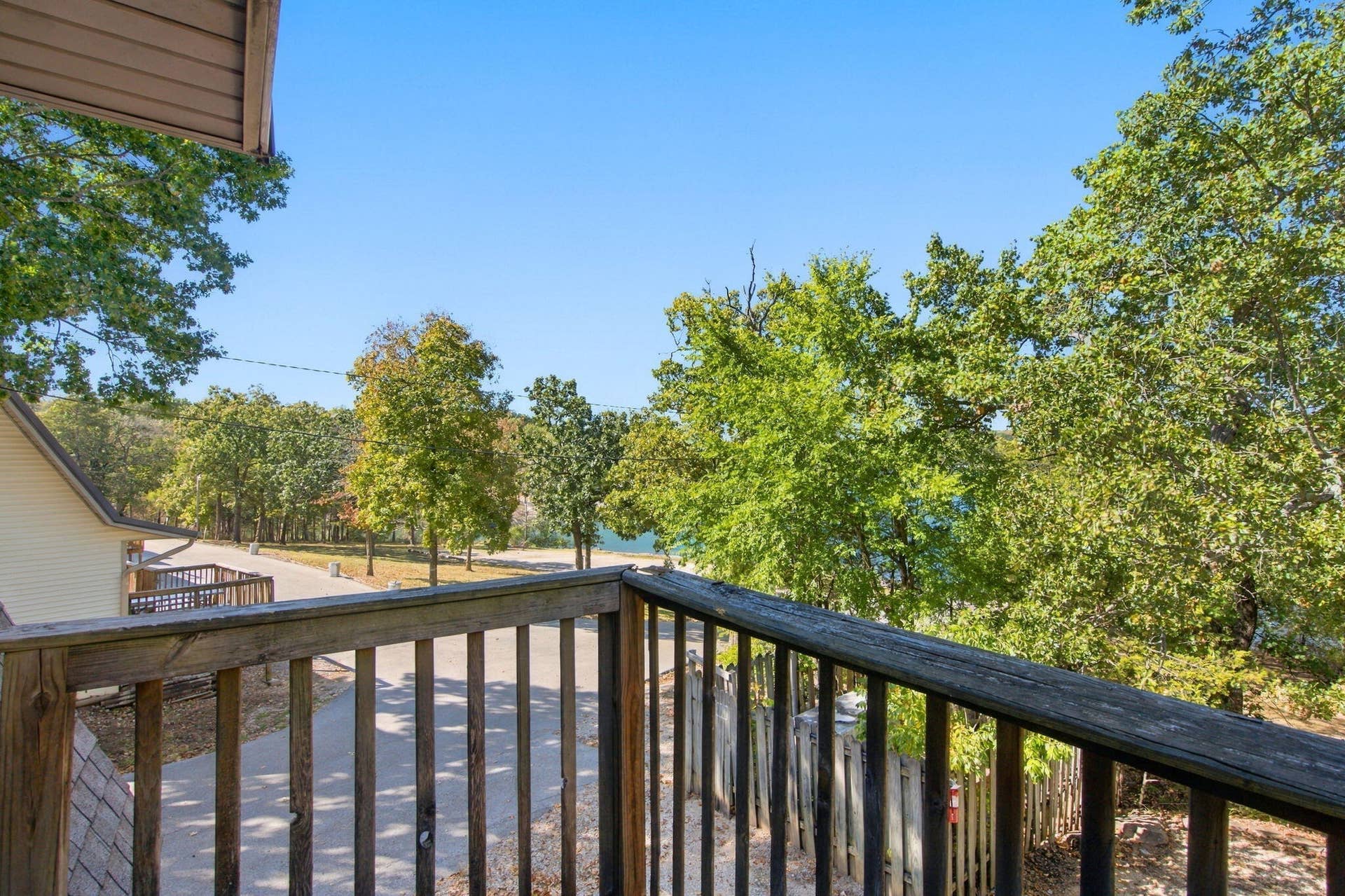 455 Eagle Drive, Reeds Spring, MO 65737 Balcony