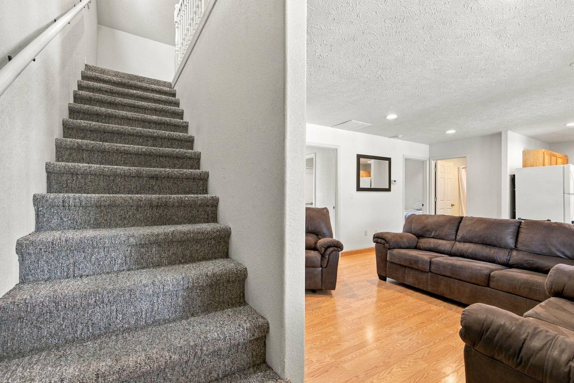 423 & 425 Eagle Drive, Reeds Spring, MO 65737 Unit 23 Stairs