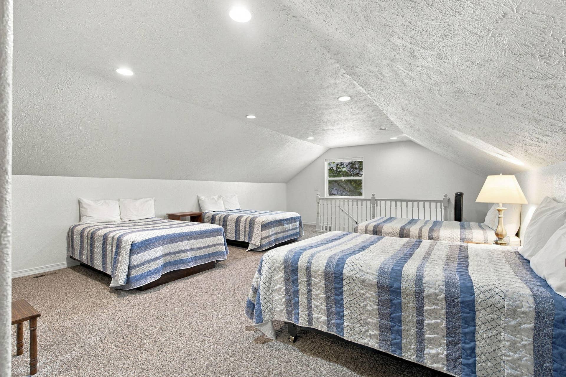 423 Eagle Drive, Reeds Spring, MO 65737 Larhe Open Space