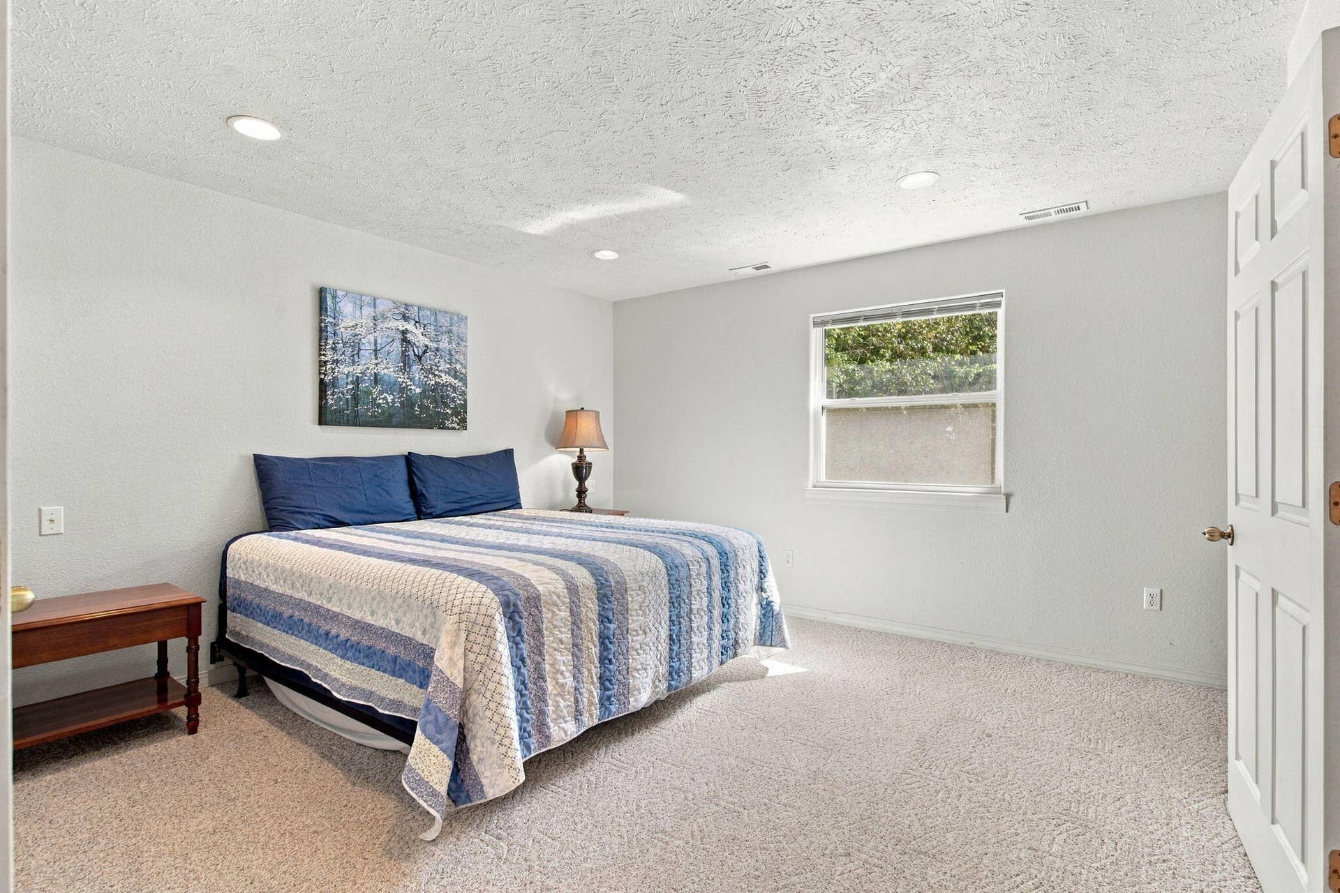 425 Eagle Drive, Reeds Spring, MO 65737 Bedroom 1