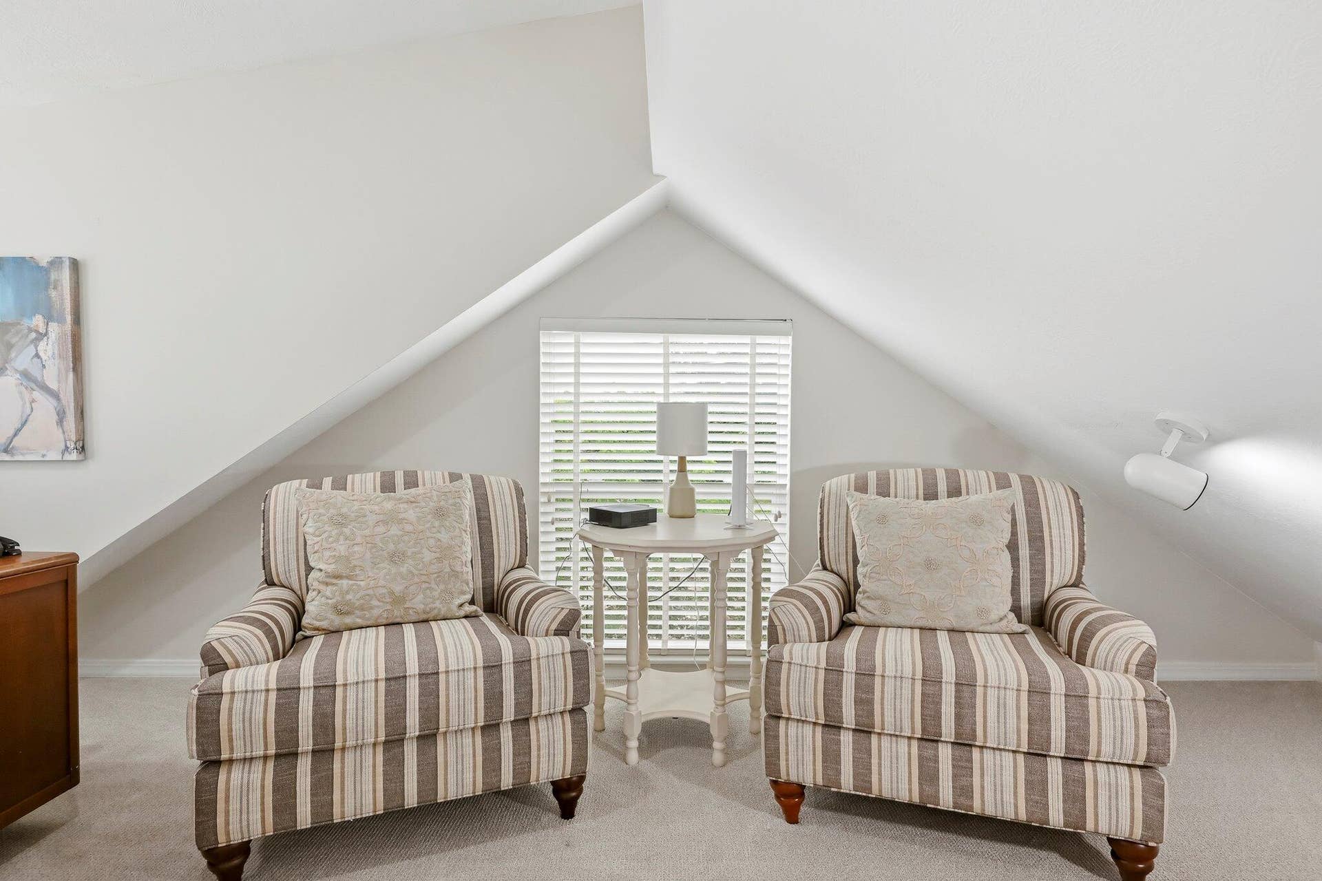32-Slane_Chapel_Rd_021