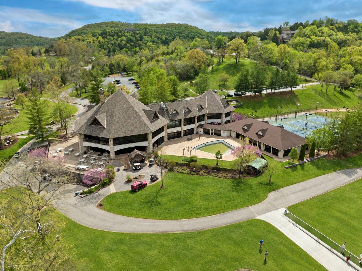 SBV Aerial Clubhouse