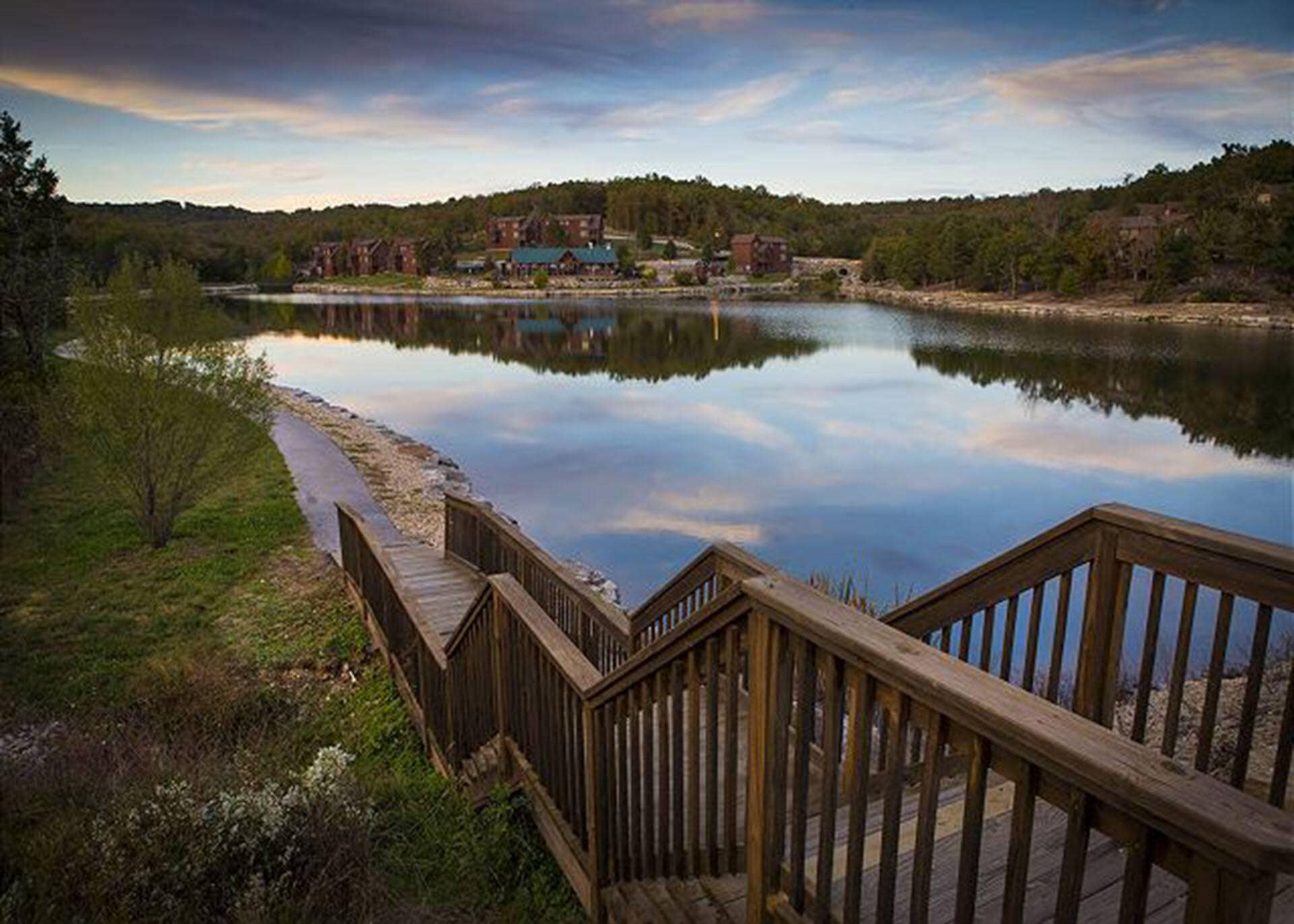 FoxHollowLakeStaircase