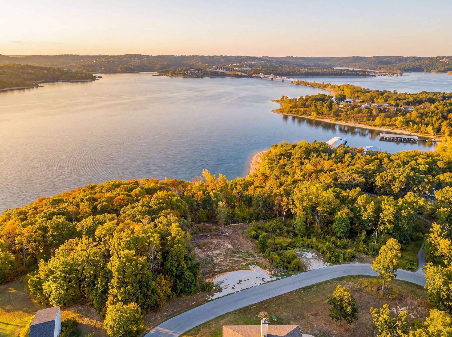 253 Whitefish Bay, Kimberling City, MO 65686 Stellar View!