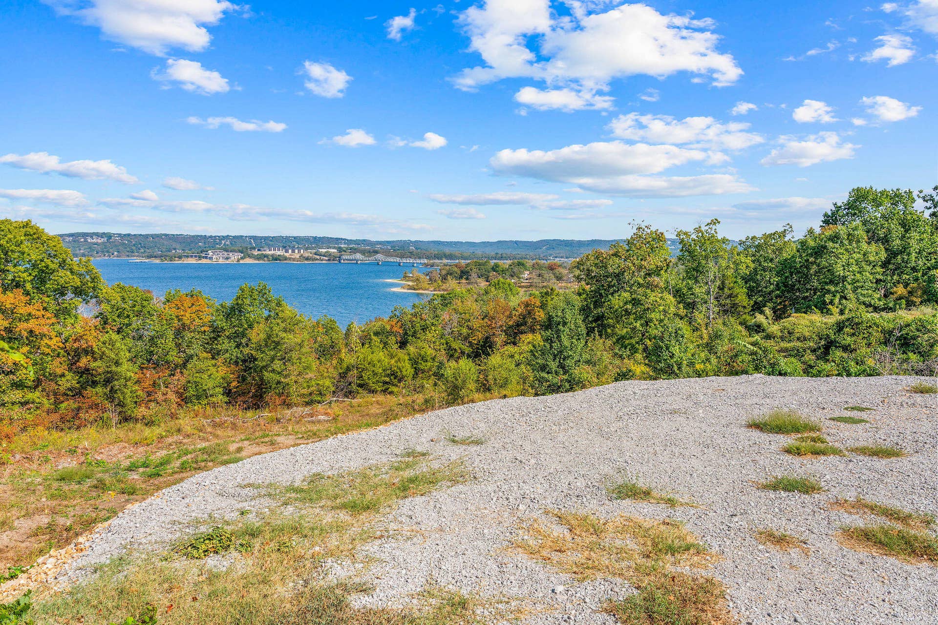 253 Whitefish Bay, Kimberling City, MO 65686 Year Round Views!