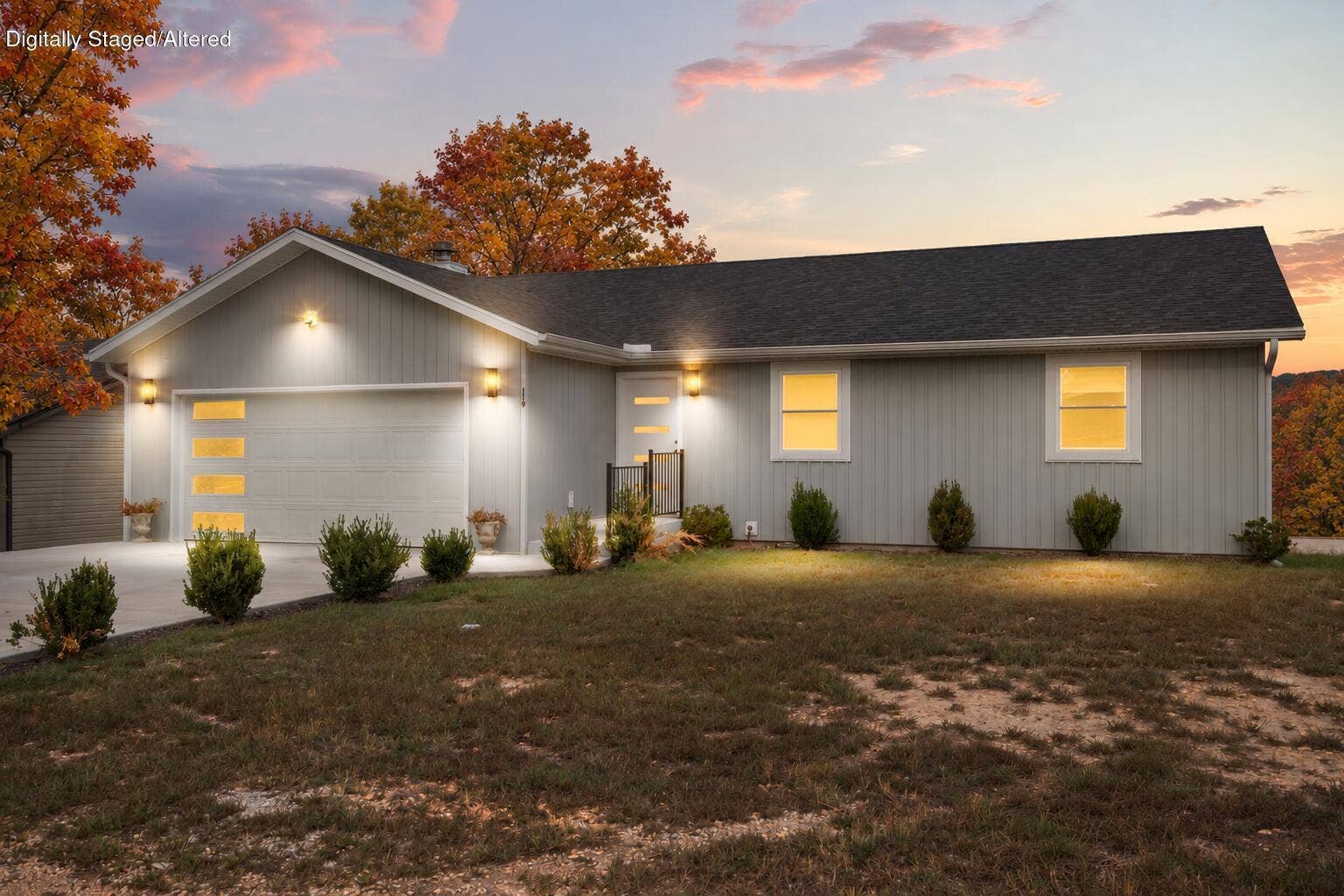 119 Teepee Lane, Kimberling City, MO 65686 Ozarks Lake House in Autumn-1