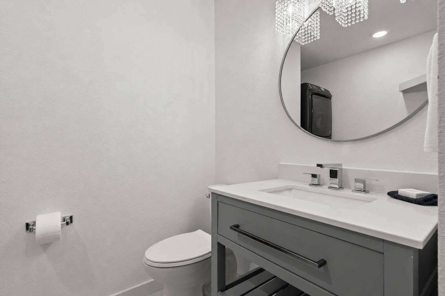 119 Teepee Lane, Kimberling City, MO 65686 Pristine laundry room mirror-2