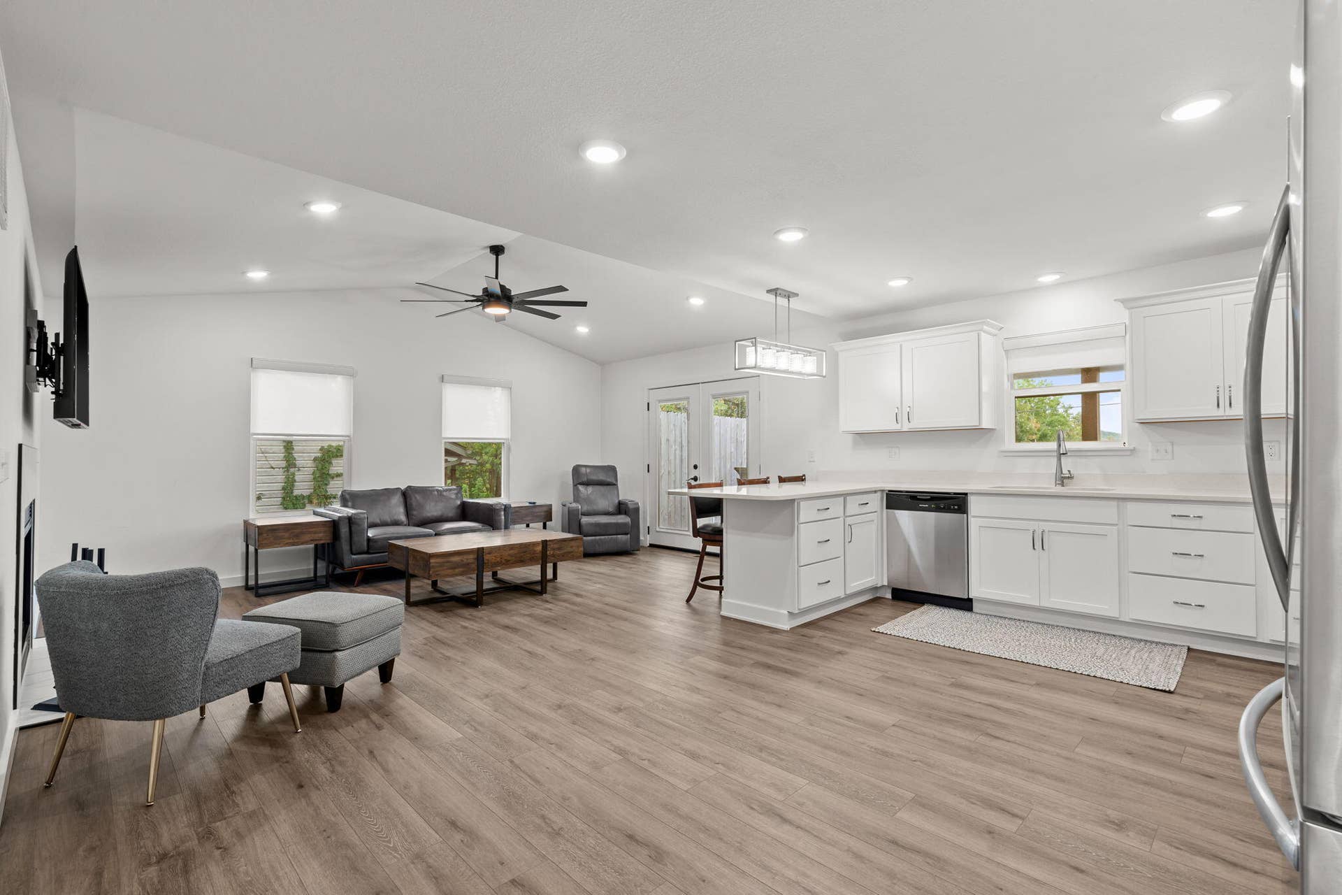 119 Teepee Lane, Kimberling City, MO 65686 119-Teepee-Ln-Open-Concept-Living
