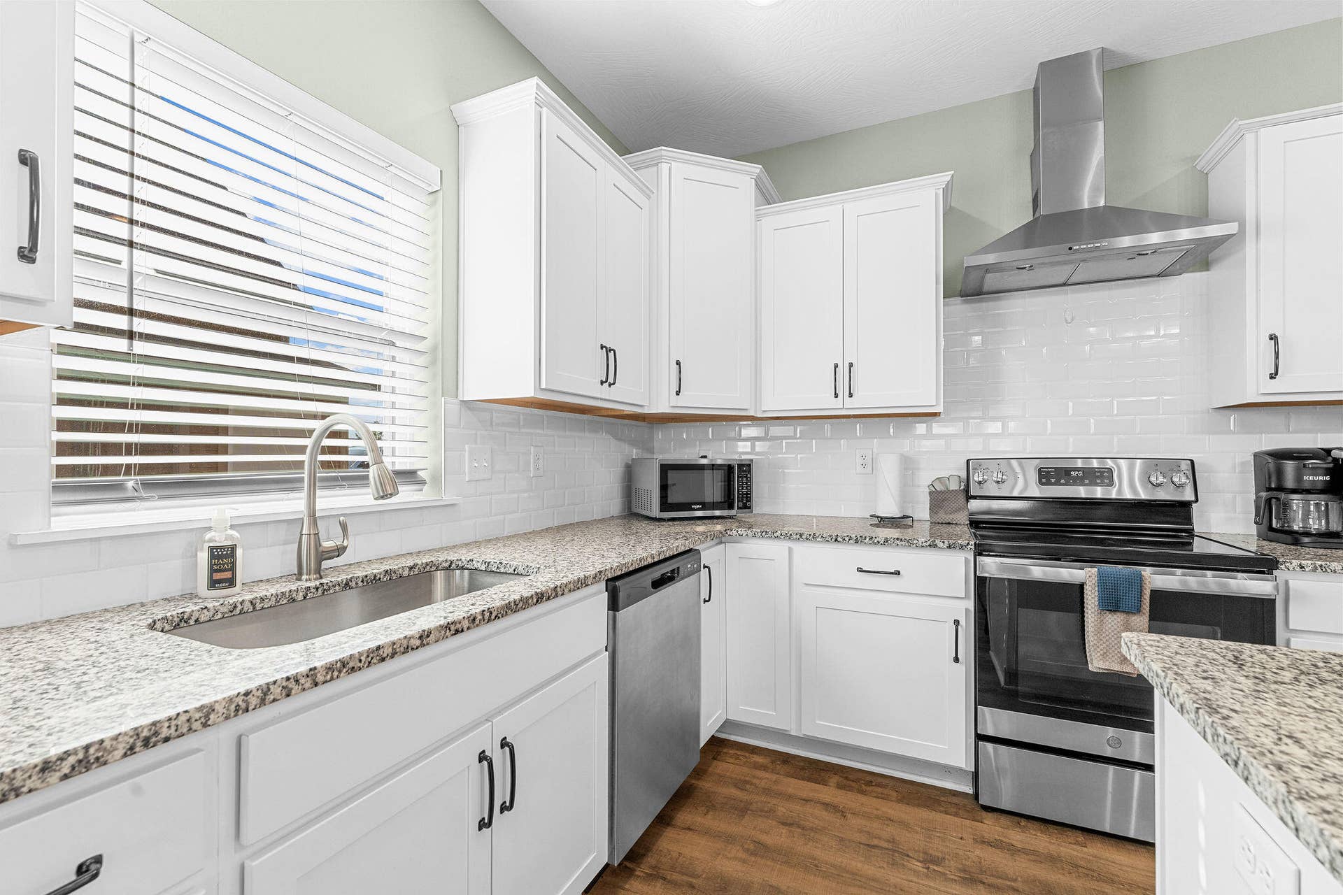141 Pioneer Peak Road, Kimberling City, MO 65686 SDD03103