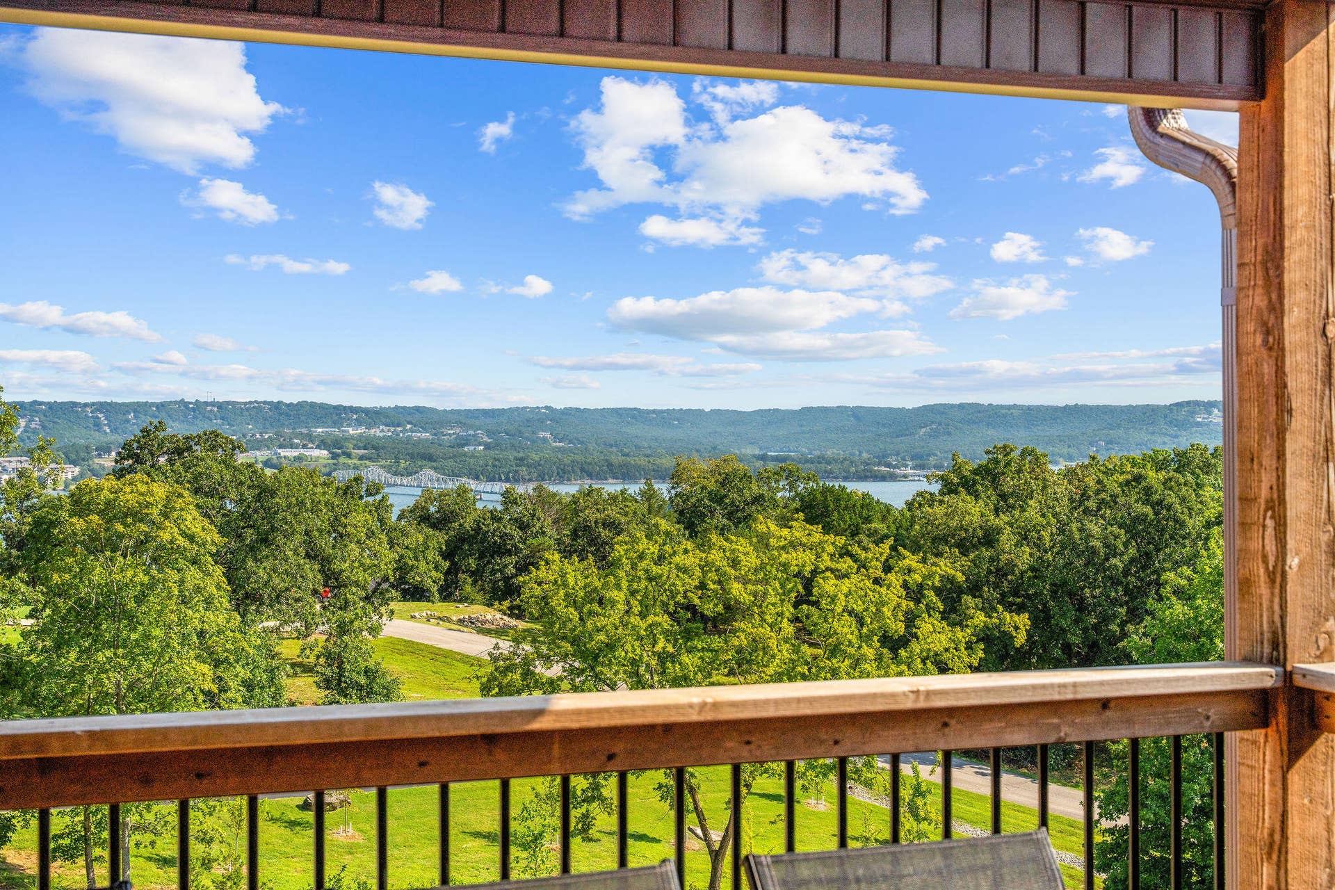 141 Pioneer Peak Road, Kimberling City, MO 65686 SDD03366