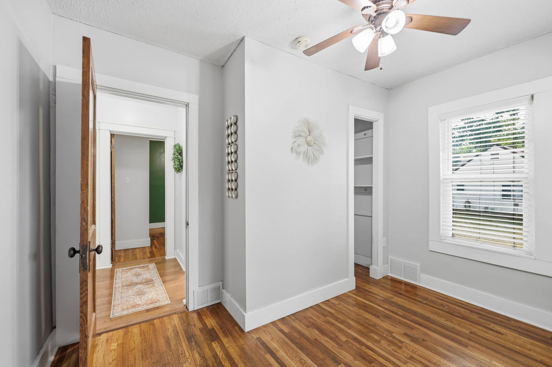 430 S Valley Street, Neosho, MO 64850 023