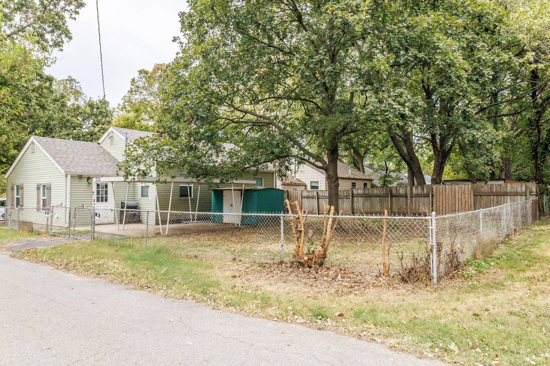 1872 N Broadway Avenue, Springfield, MO 65803 678