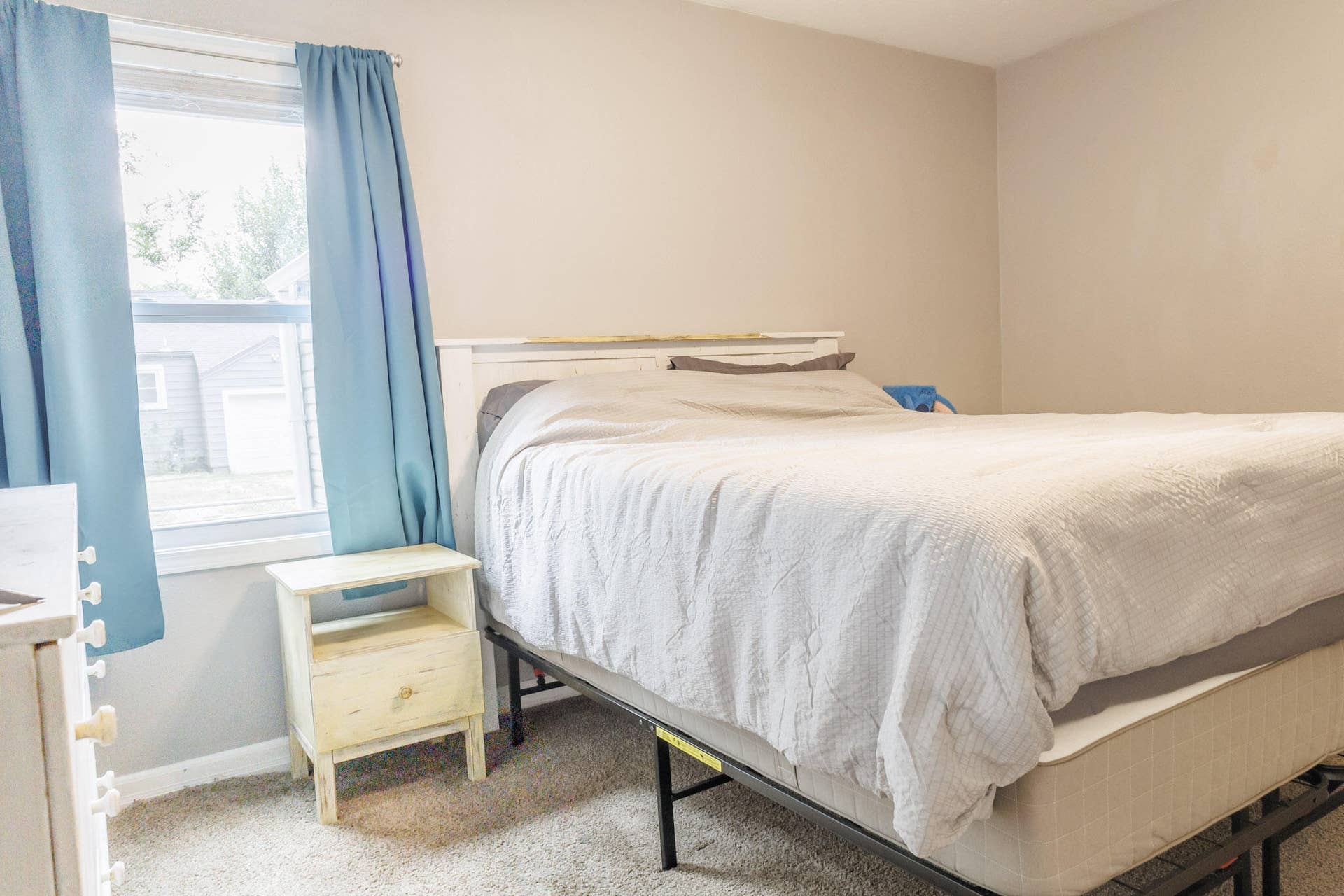 1872 N Broadway Avenue, Springfield, MO 65803 657