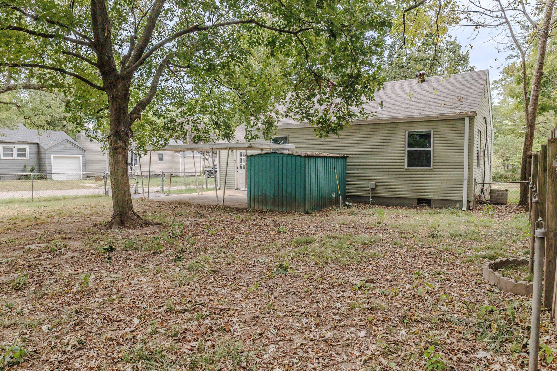 1872 N Broadway Avenue, Springfield, MO 65803 676