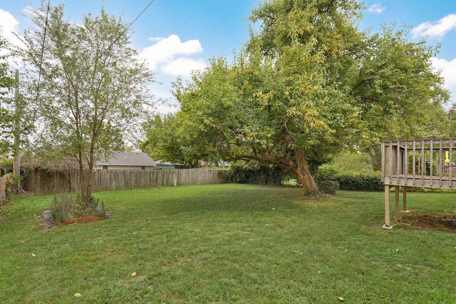 2653 W Blackburn Dr-26