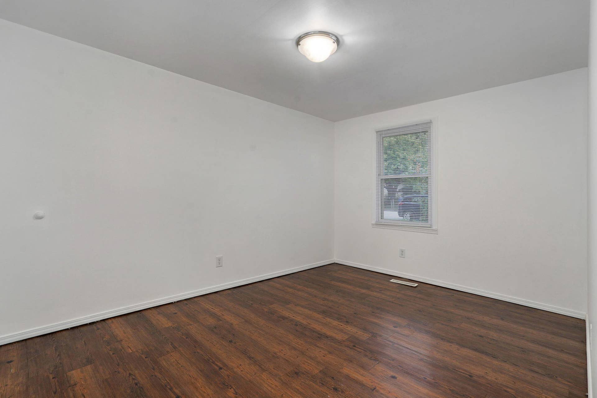 2653 W Blackburn Dr-17