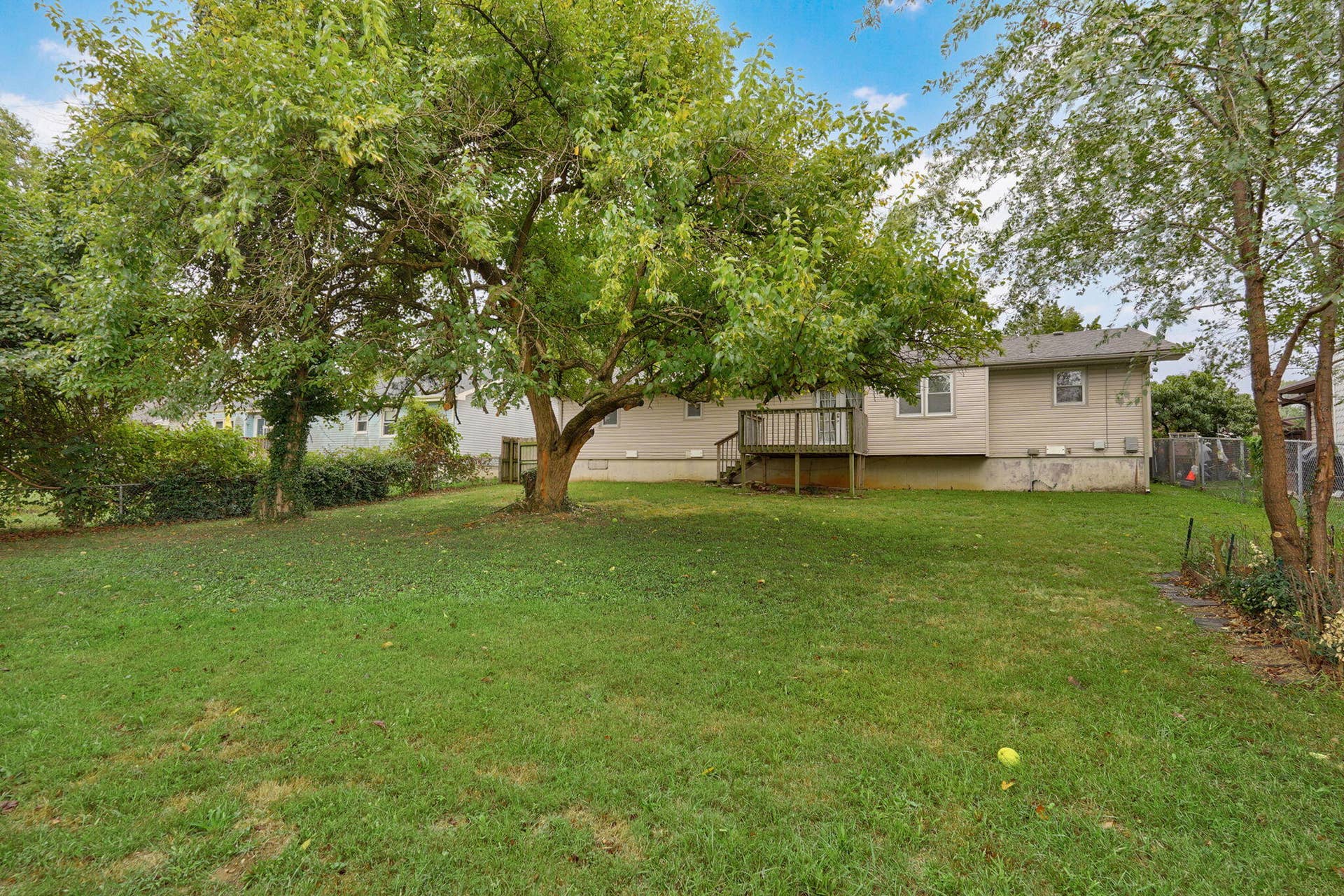 2653 W Blackburn Dr-24