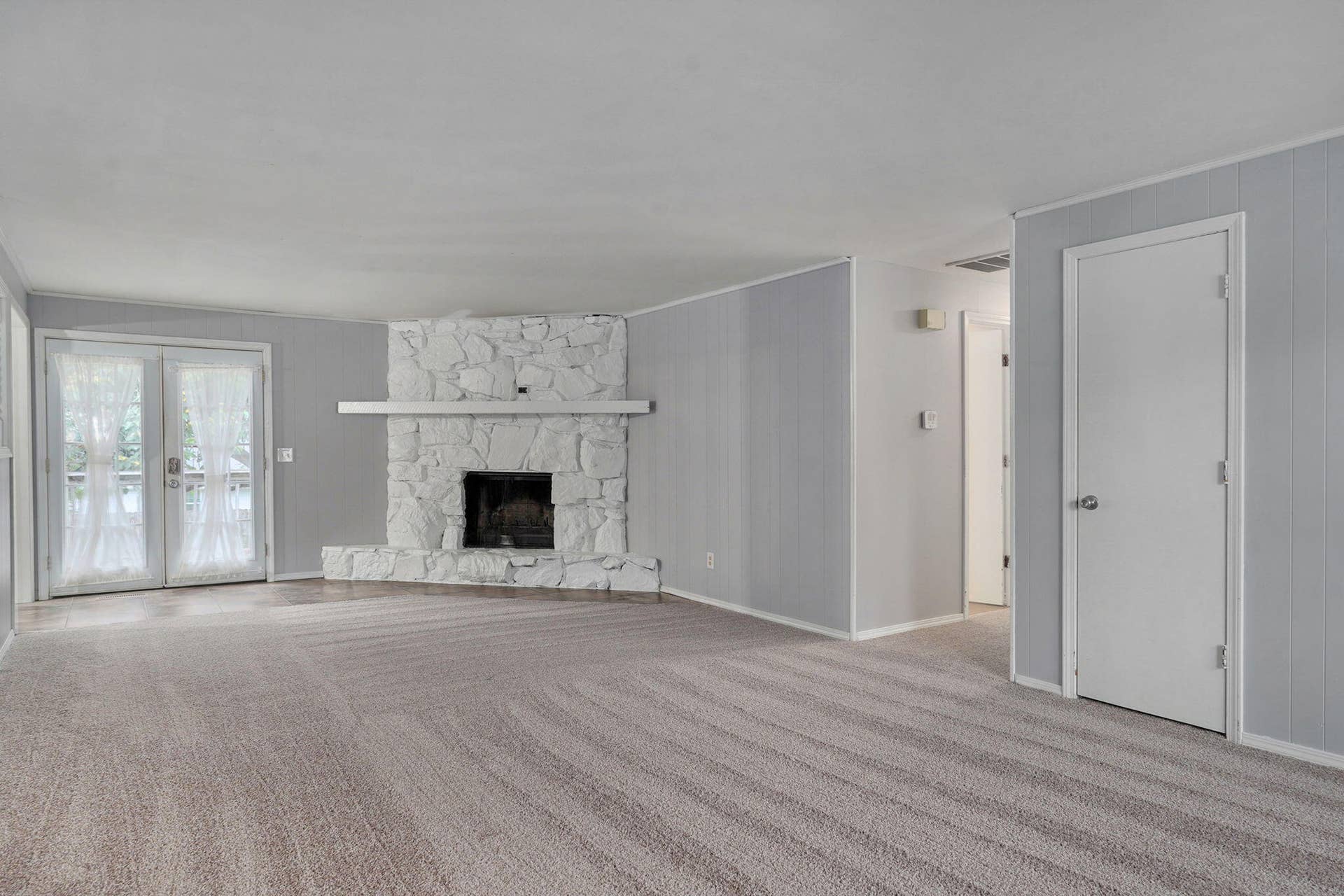 2653 W Blackburn Dr-5