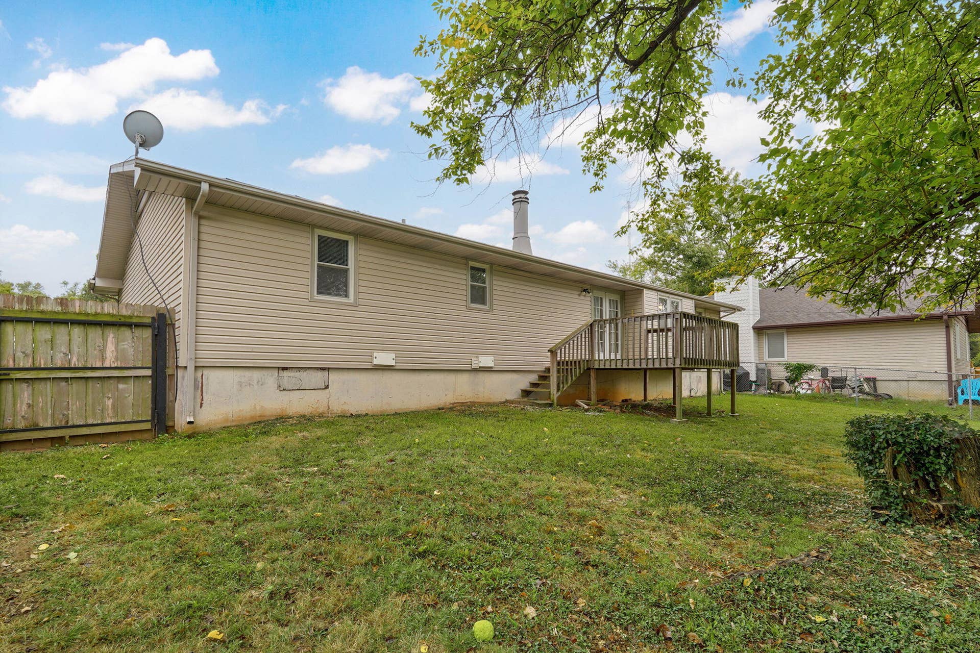 2653 W Blackburn Dr-23