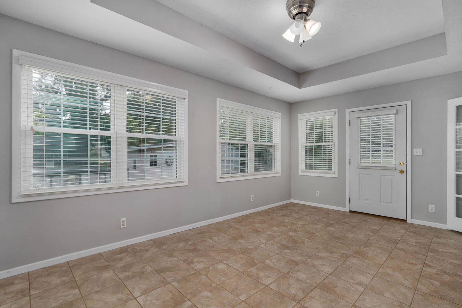 3544 S Franklin Ave-20