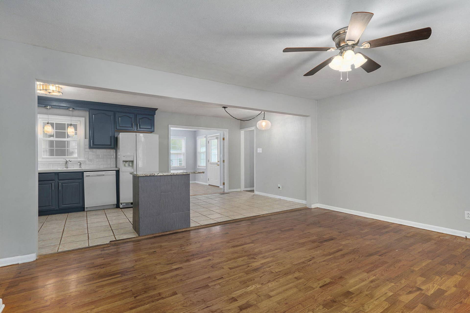 3544 S Franklin Ave-5