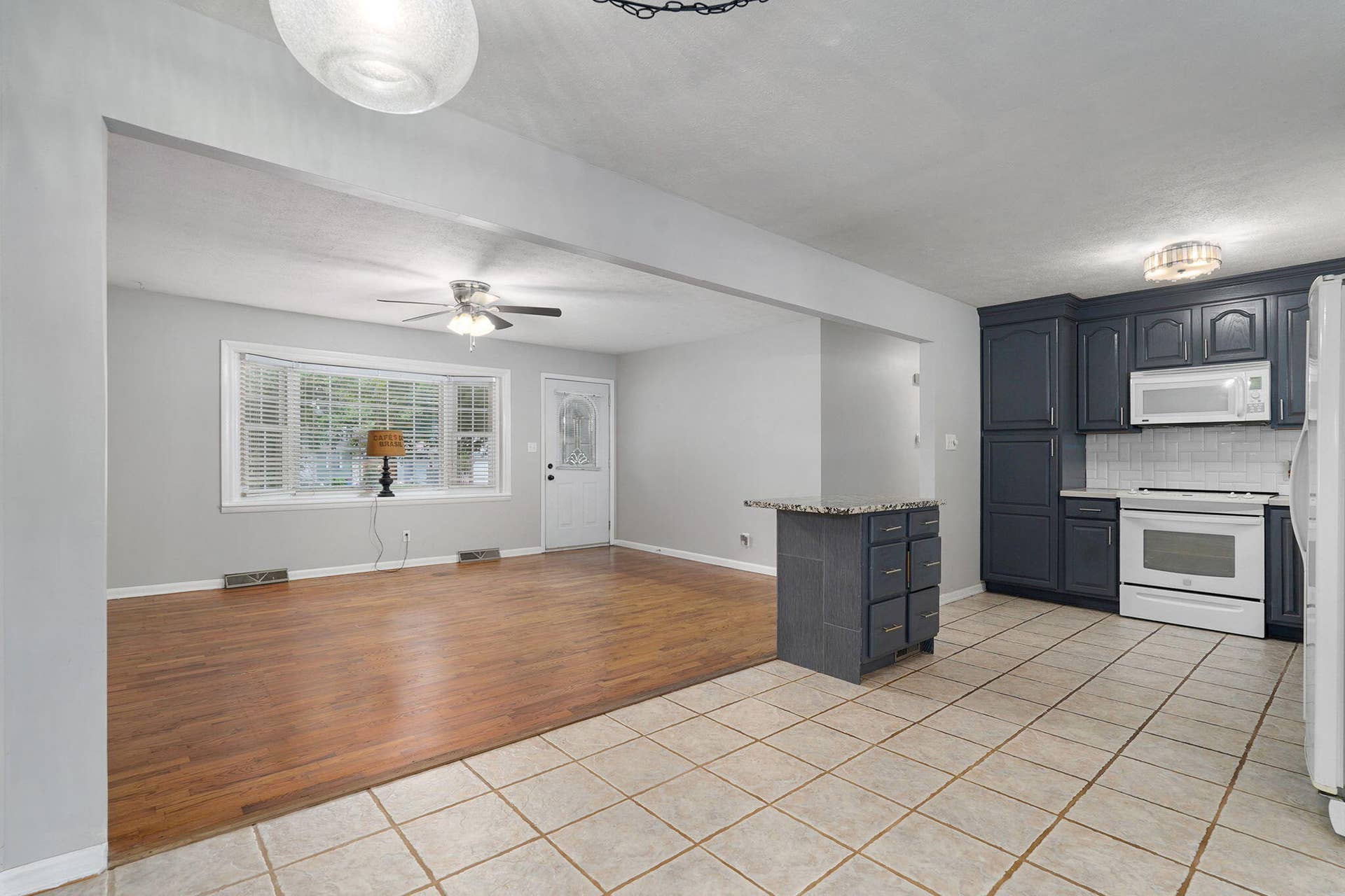 3544 S Franklin Ave-9