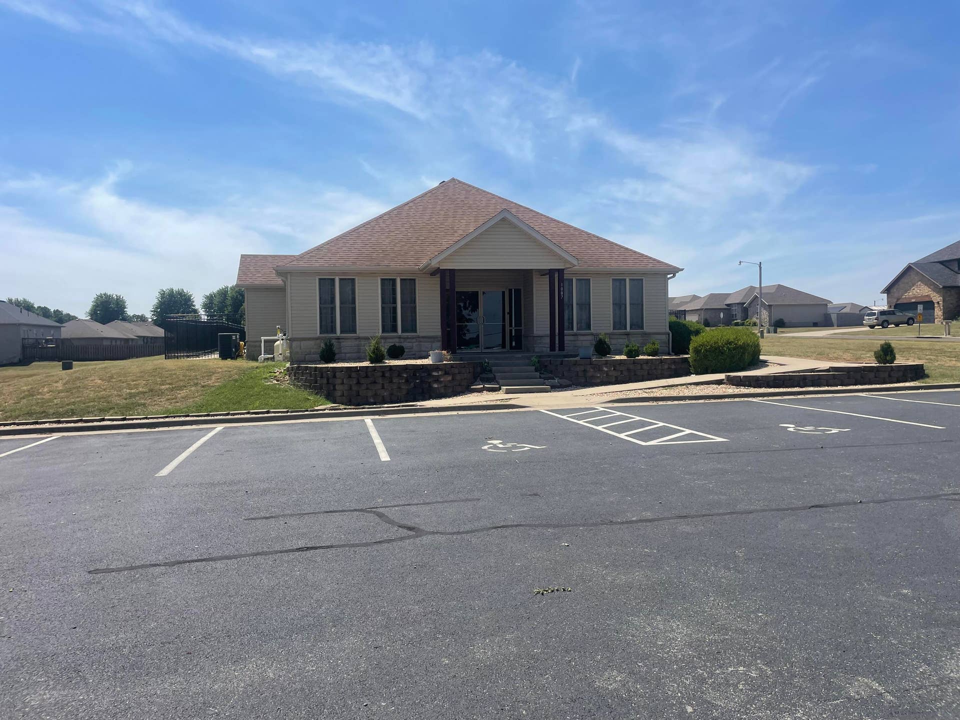 1106 Aundria Avenue, Monett, MO 65708 IMG_5418