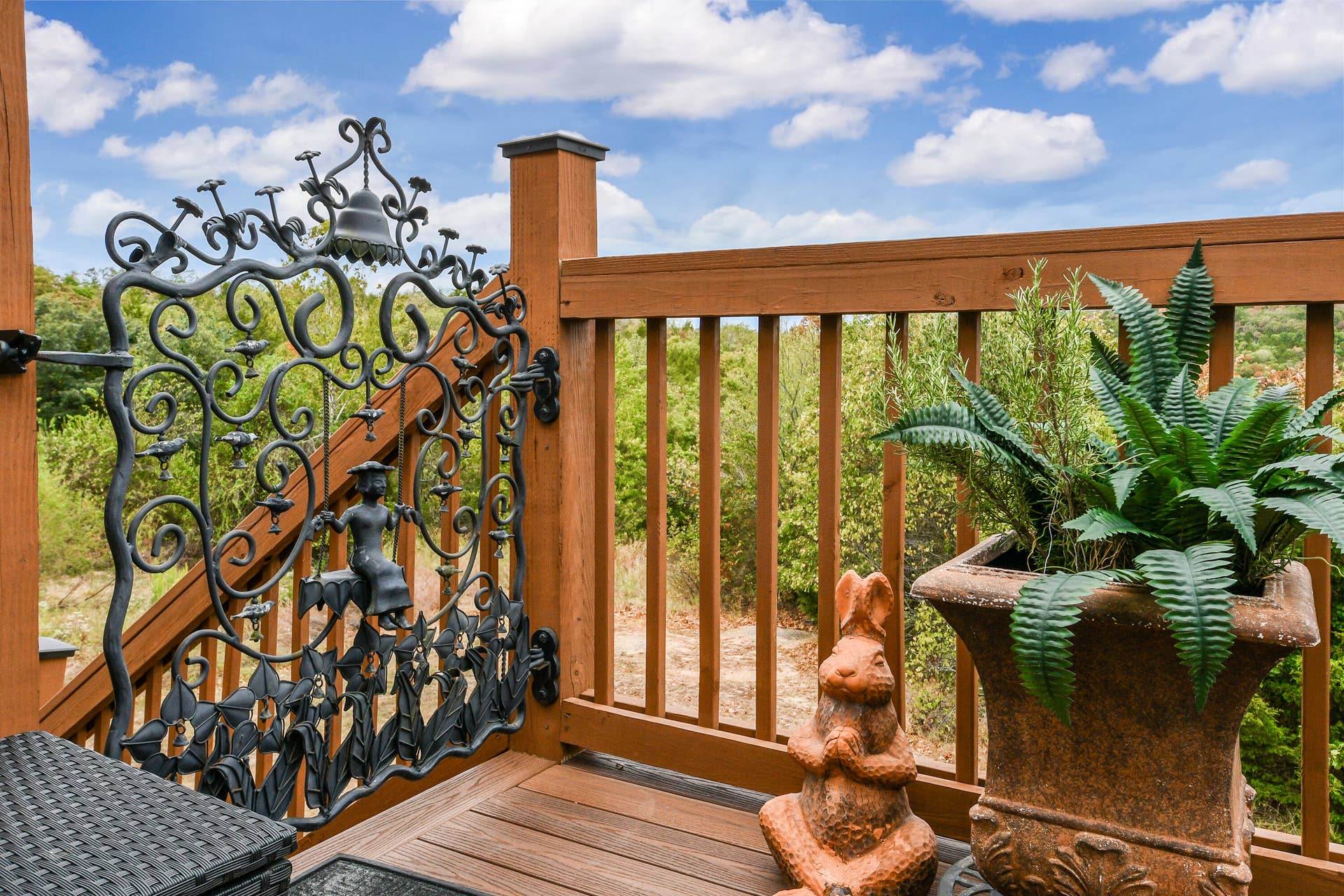 103 N Tuscany Hollister Iron Gate