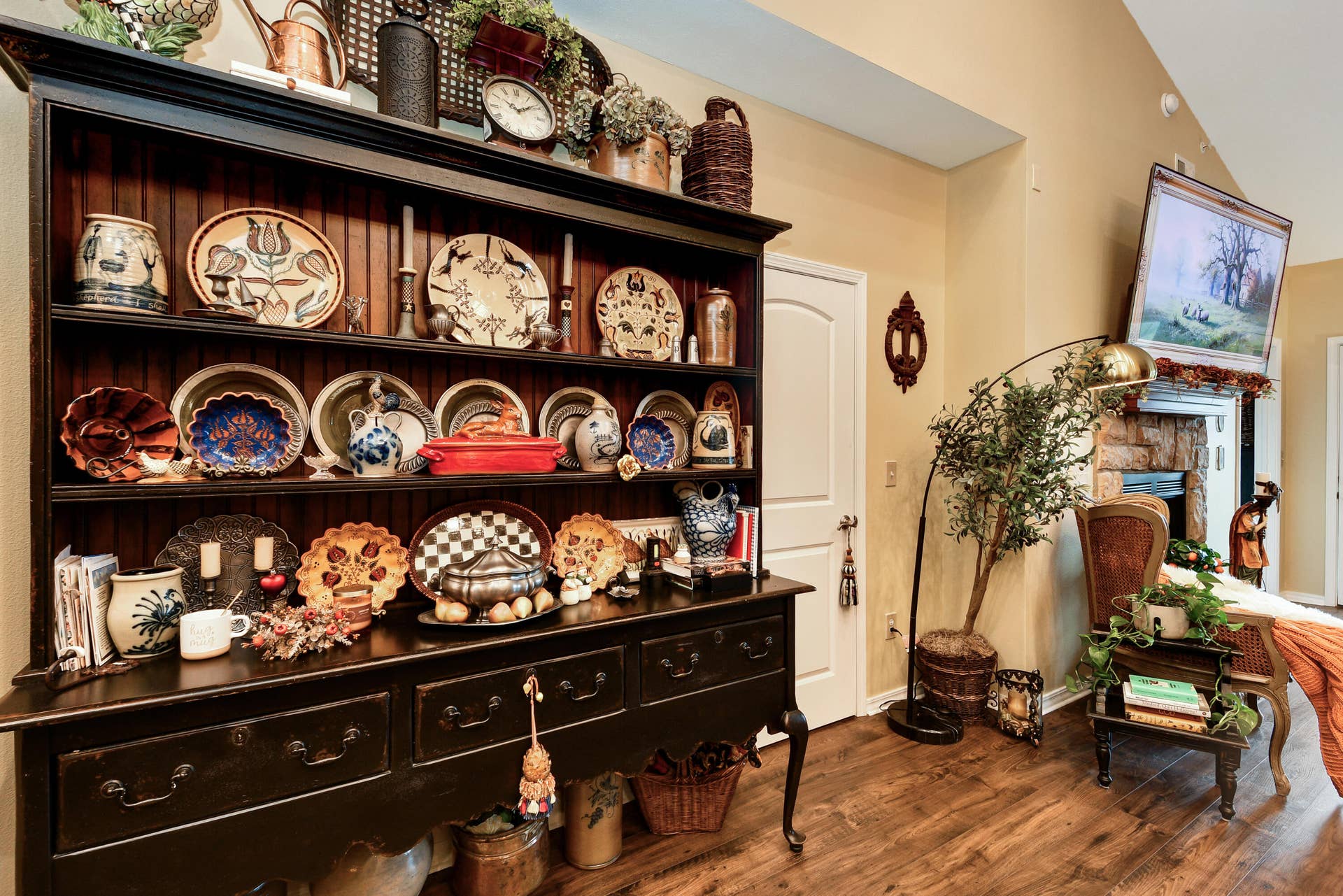 103 N Tuscany Dr Hollister Spacious