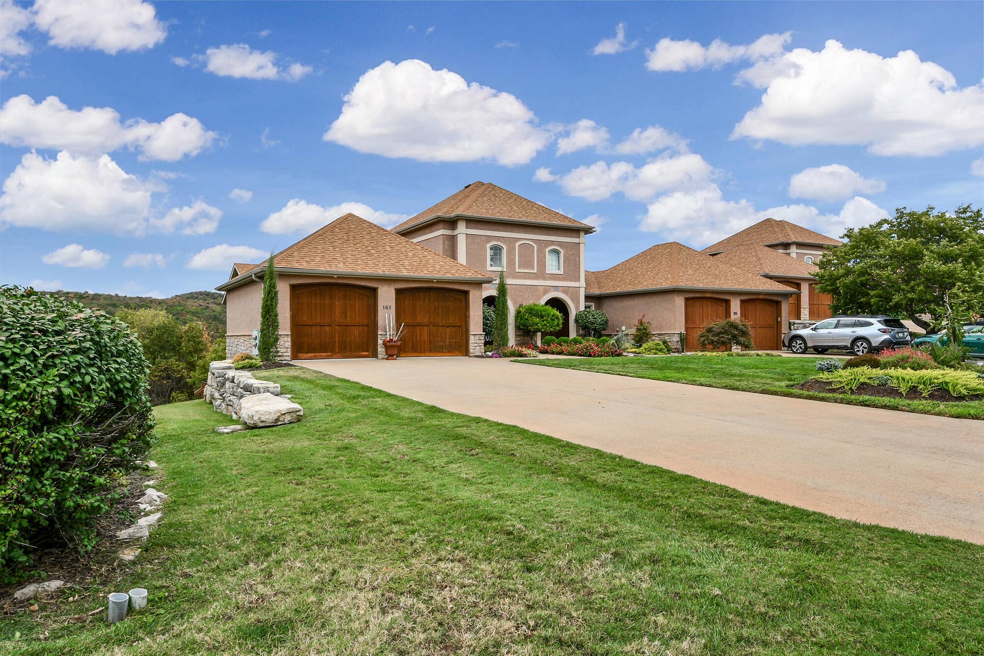 103 N Tuscany Dr Hollister Left View