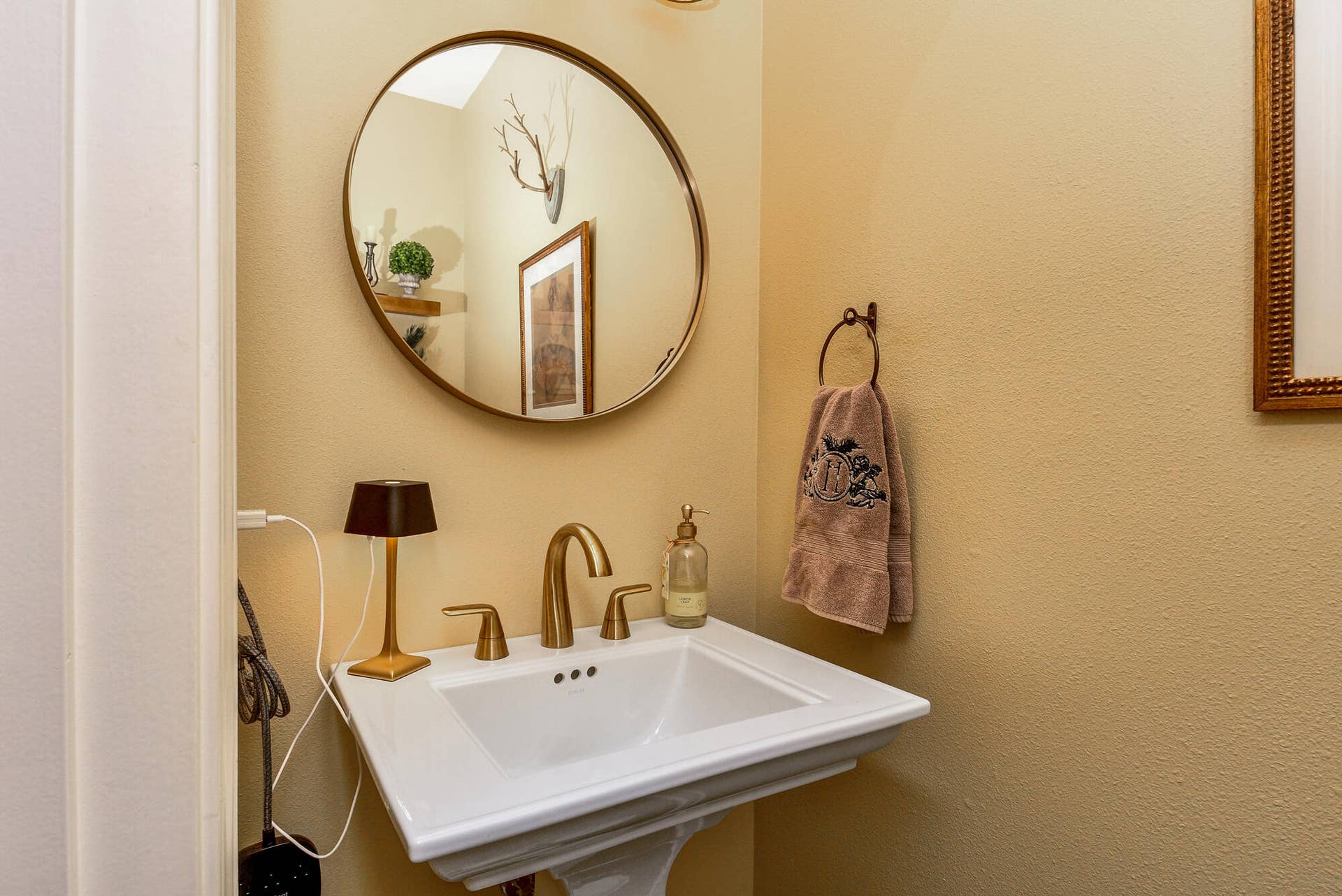 103 N Tuscany Dr Hollister Half Bath