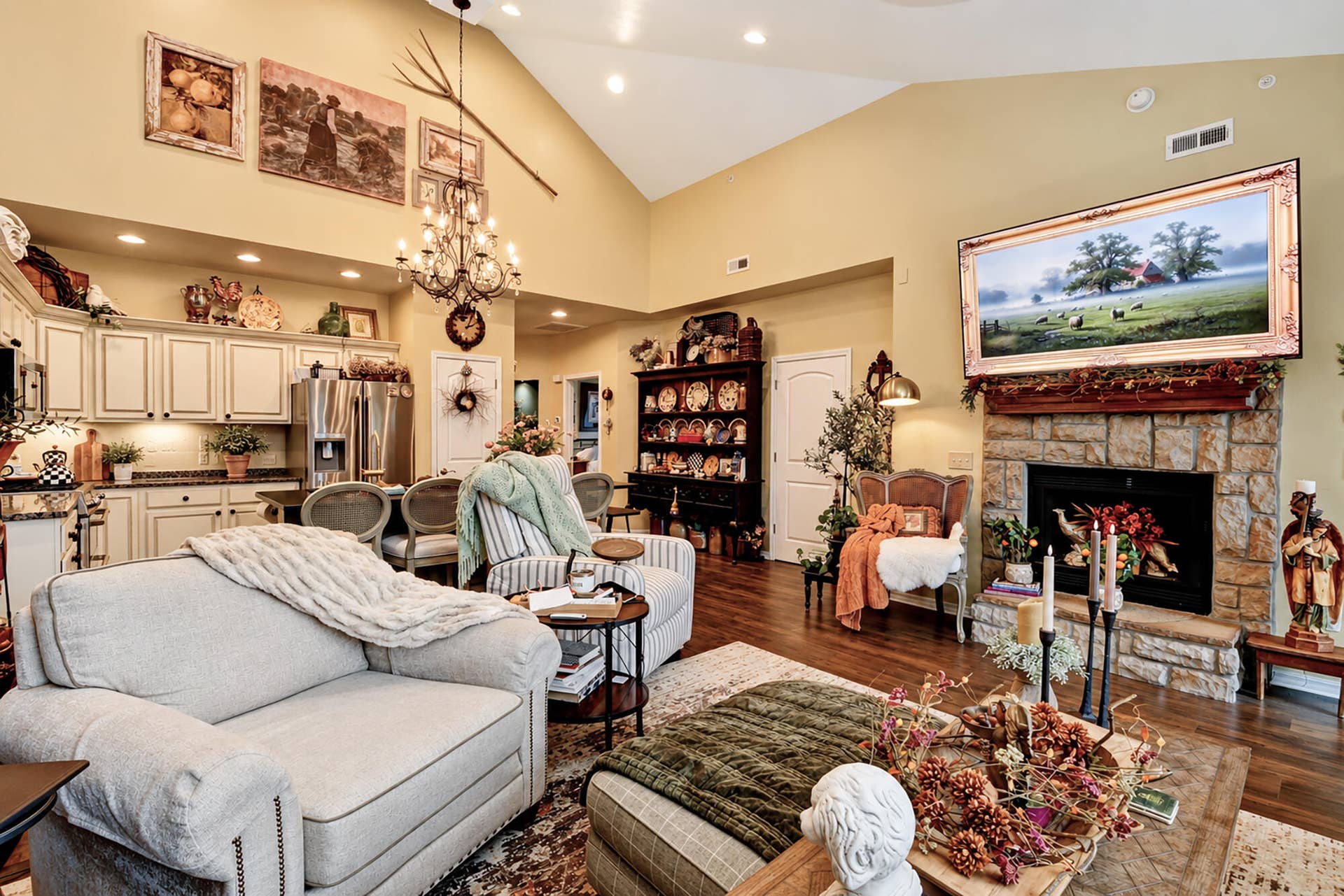 103 N Tuscany Dr Hollister Fireplace