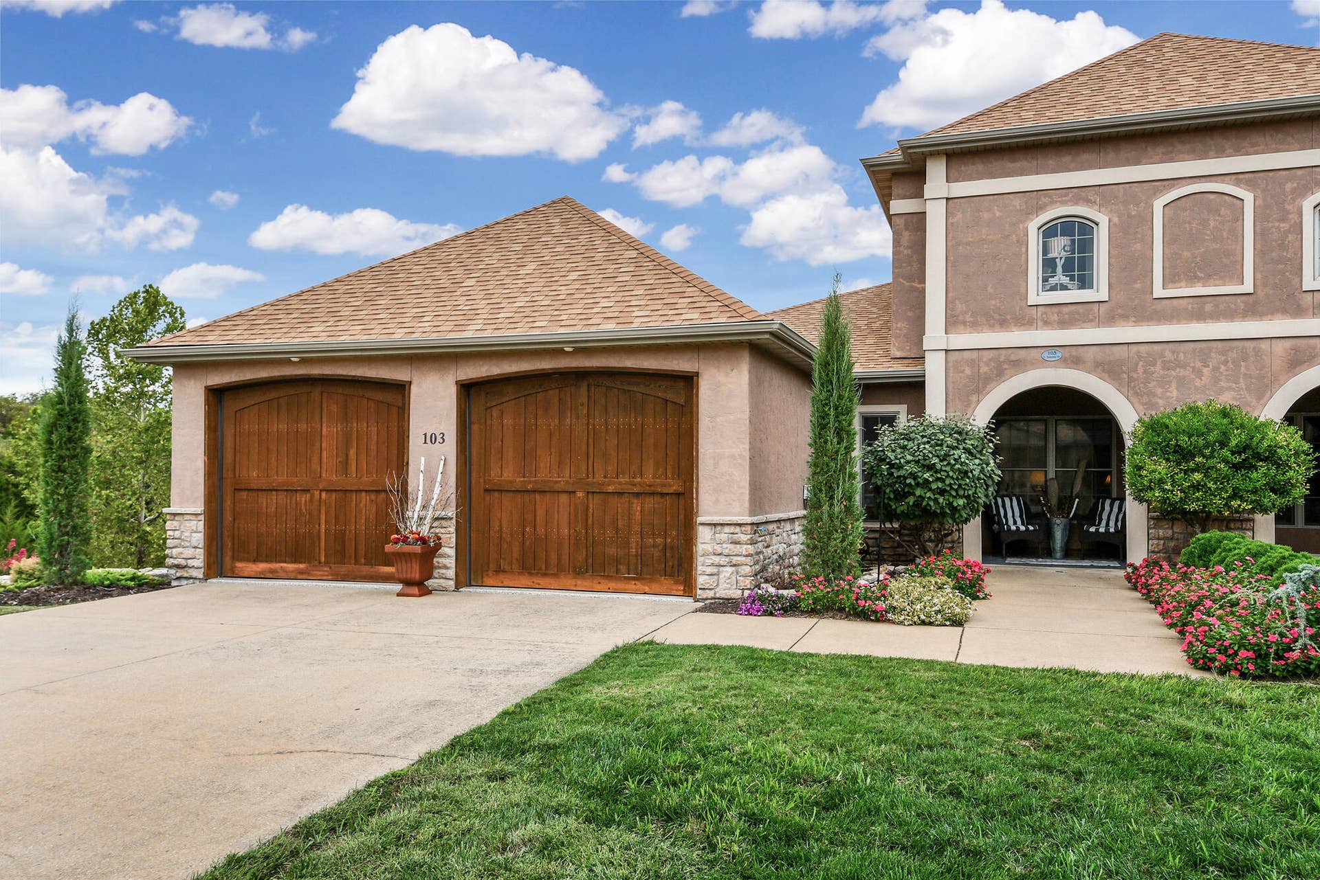 103 N Tuscany Dr Hollister Exterior