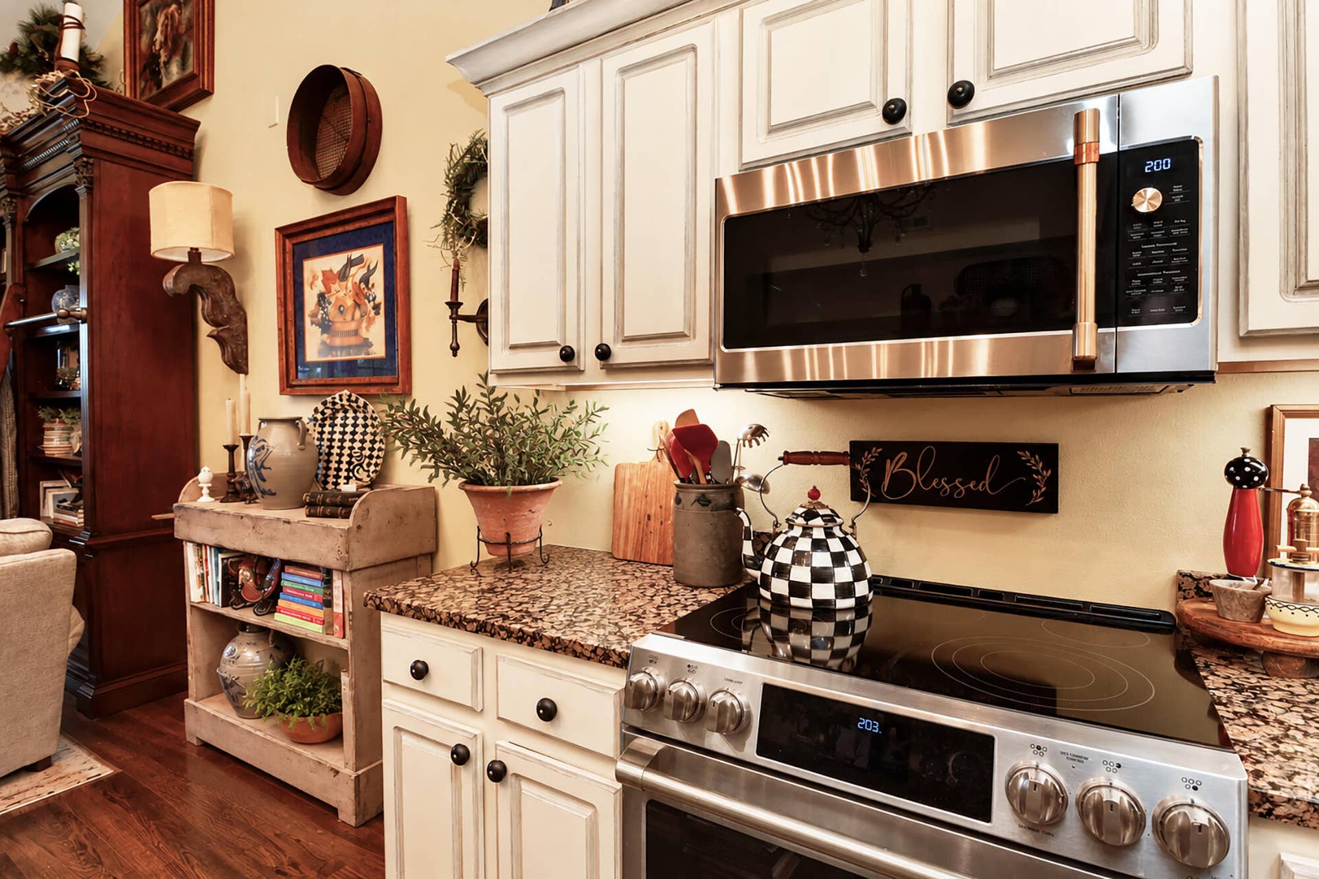 103 N Tuscany Dr Hollister Master Stove