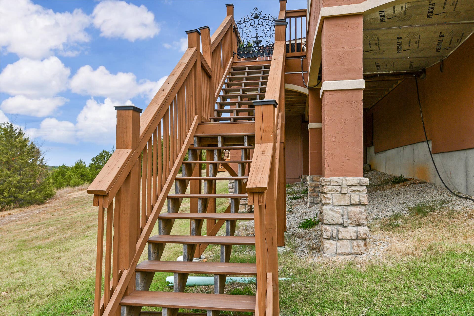 103 N Tuscany Steps to Backyard