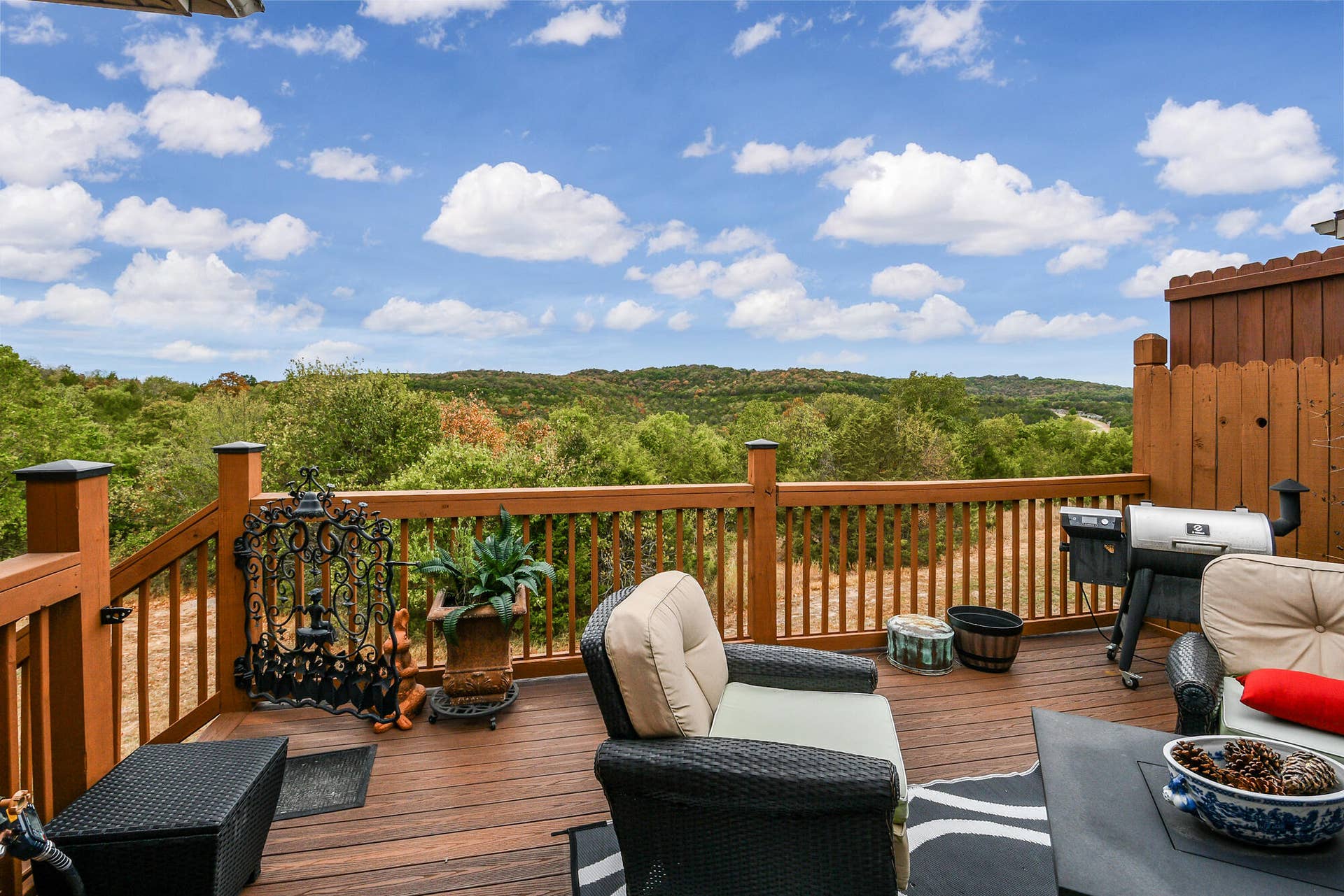 103 N Tuscany Dr Hollister Views