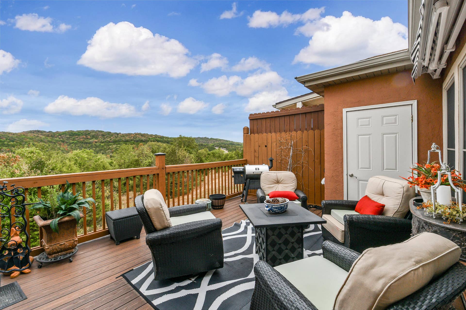 103 N Tuscany Dr Hollister Deck