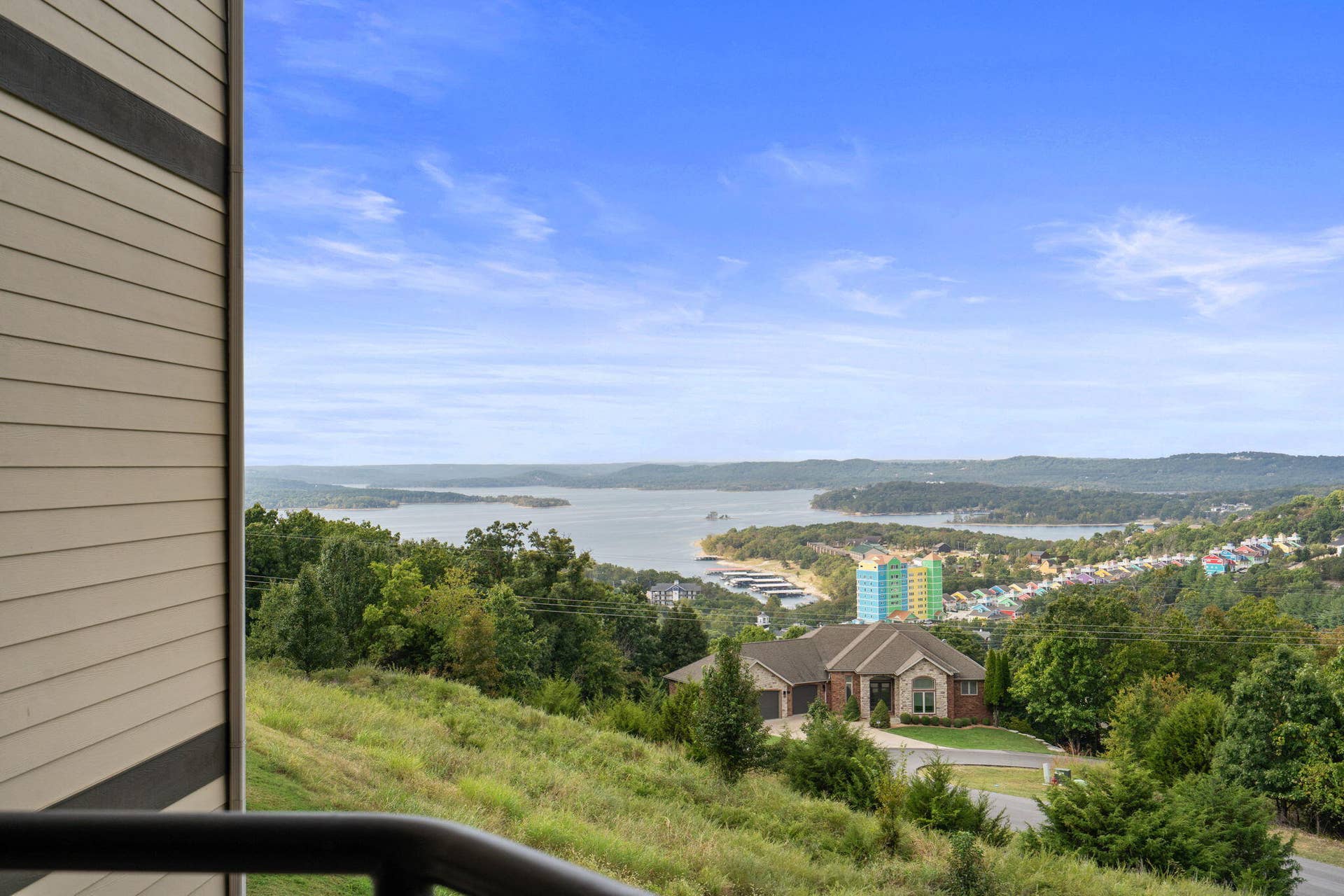 130 Royal Vista Drive, #605, Branson, MO 65616 130 Royal Vista Drive 605 (37)