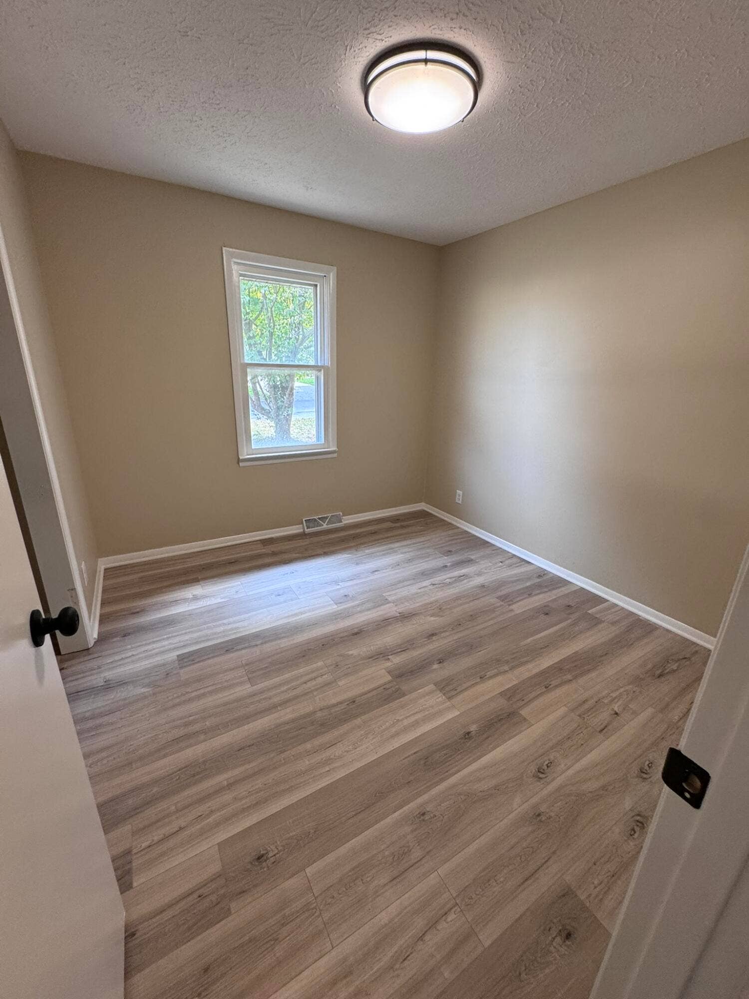 1833 S Westwood Avenue, Springfield, MO 65807 IMG_0157