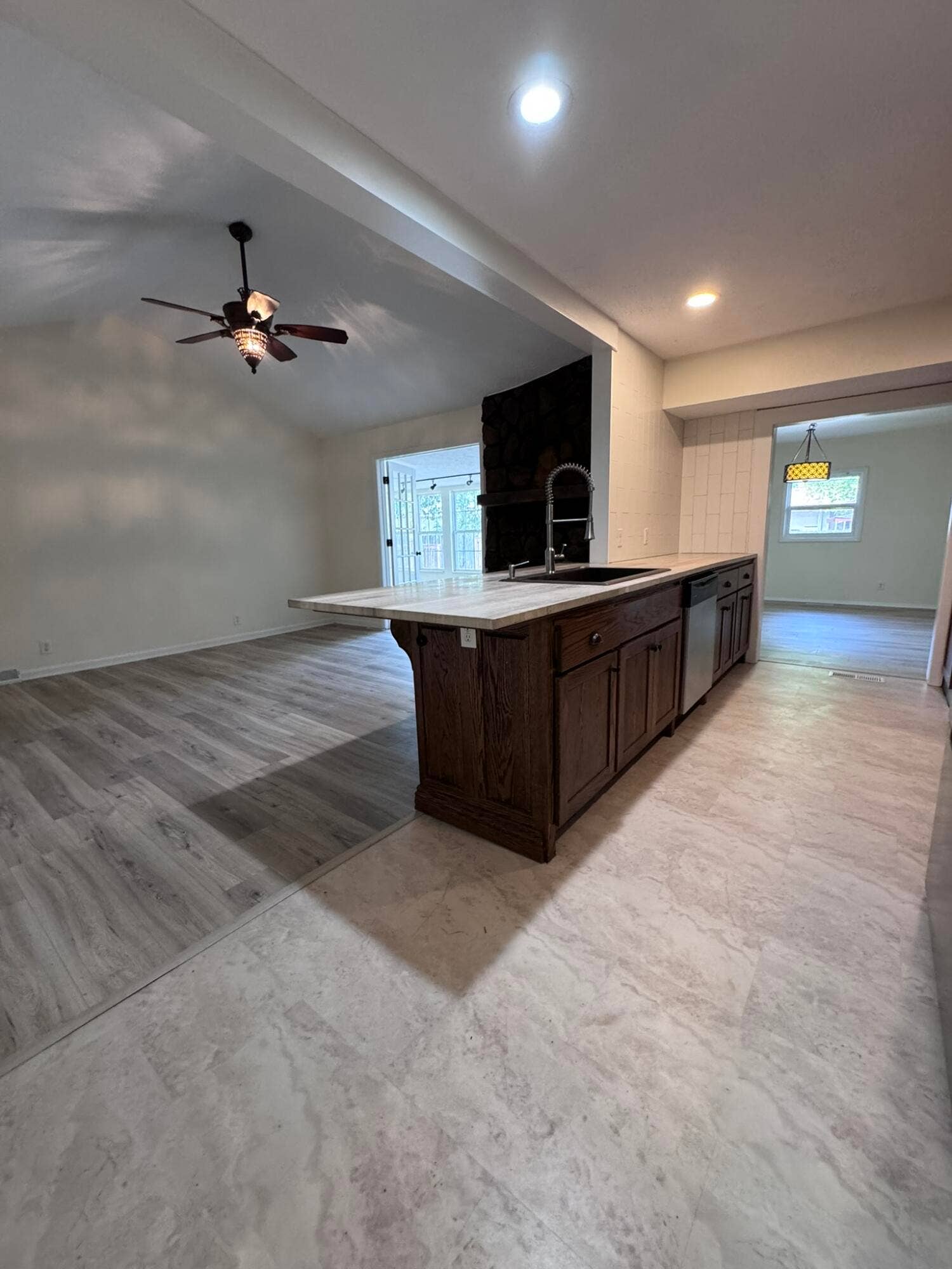 1833 S Westwood Avenue, Springfield, MO 65807 IMG_0144